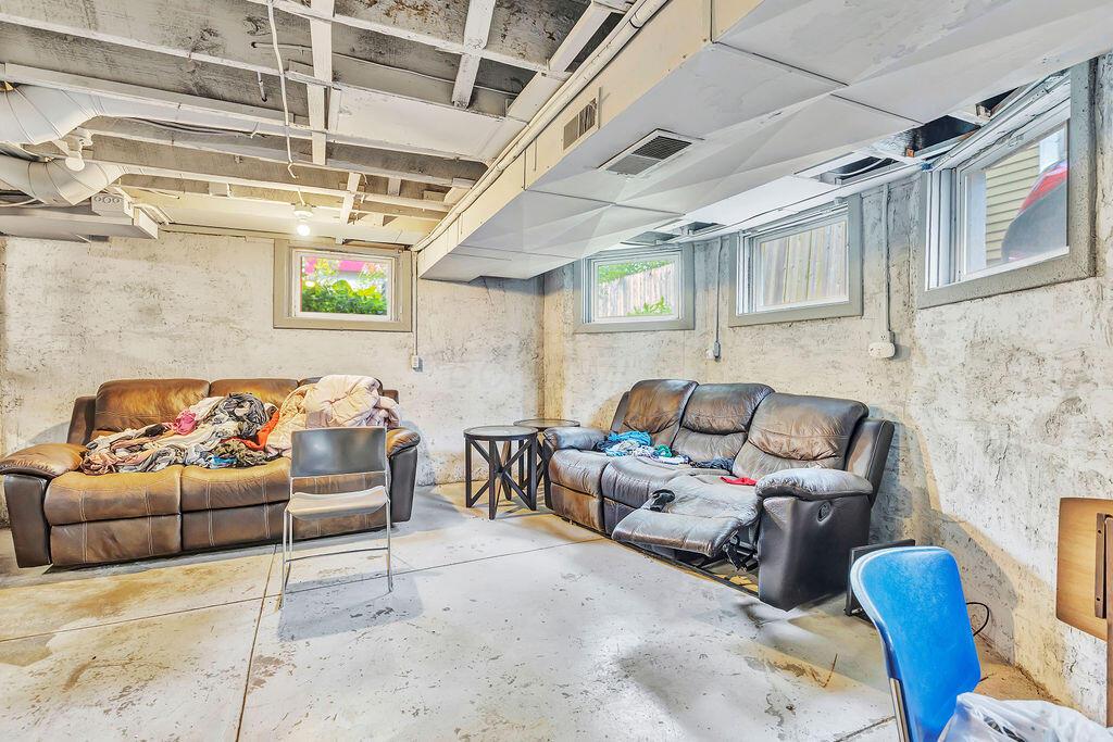 124 Albert Street Property Photo 24