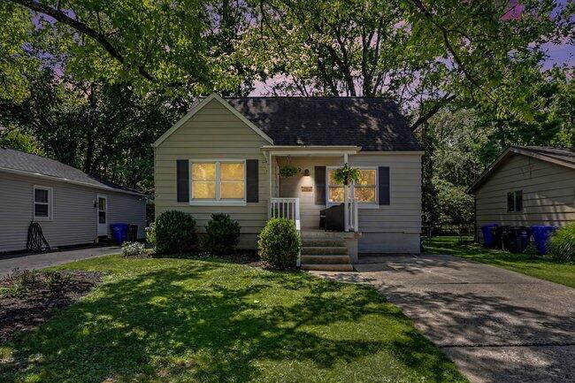 349 W Kanawha Avenue