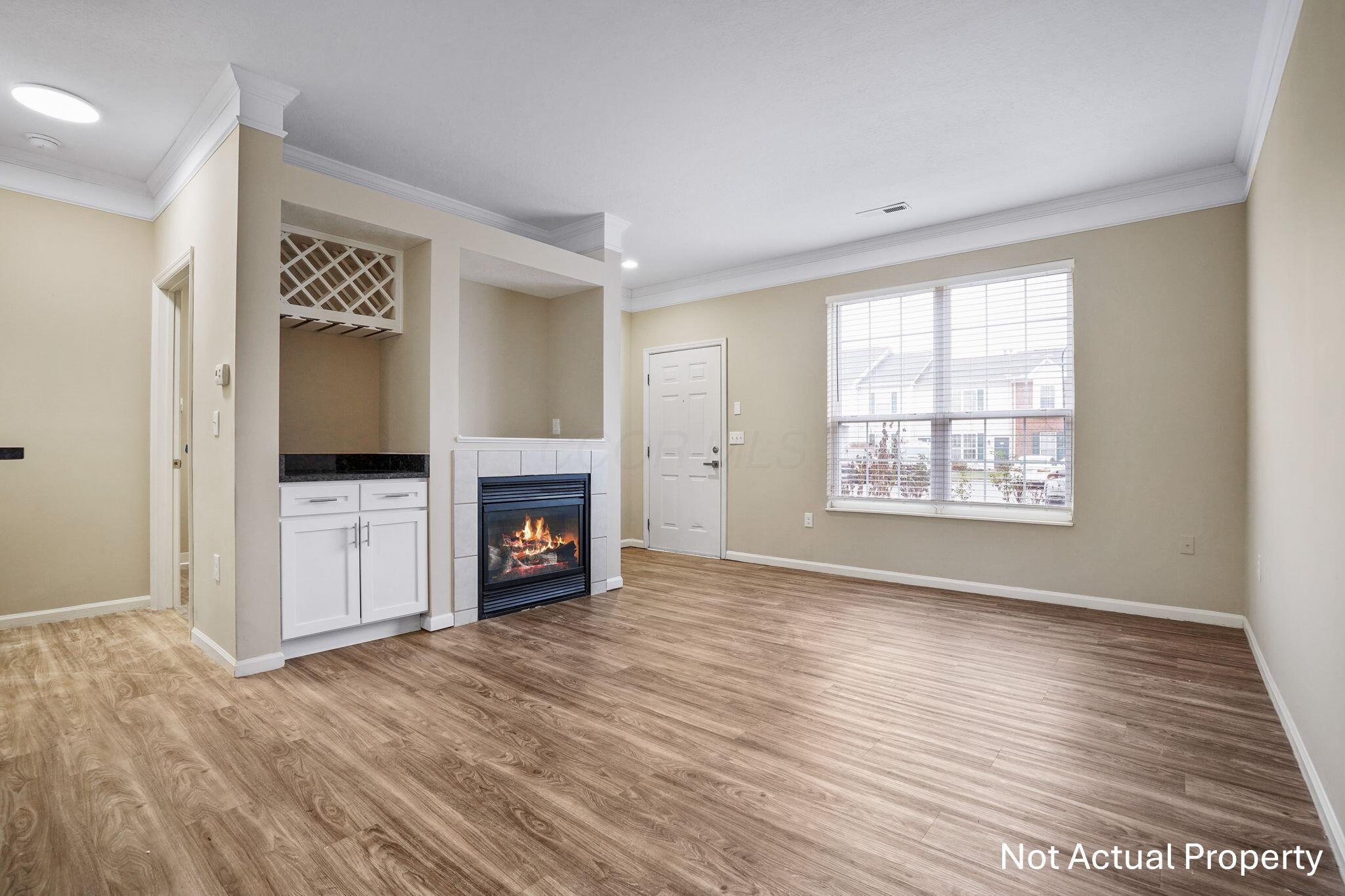 5080 Vail Pine Place Property Photo 6