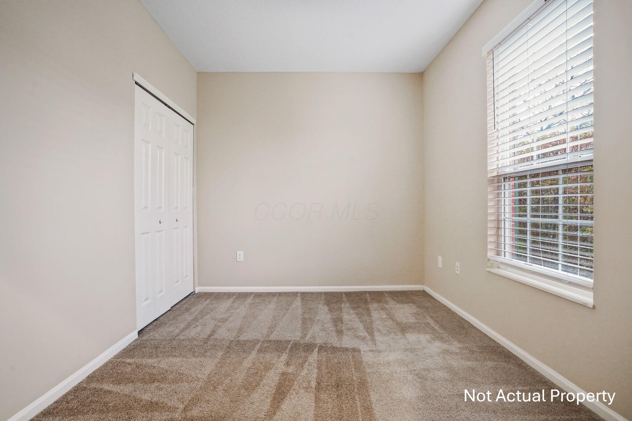 5080 Vail Pine Place Property Photo 8
