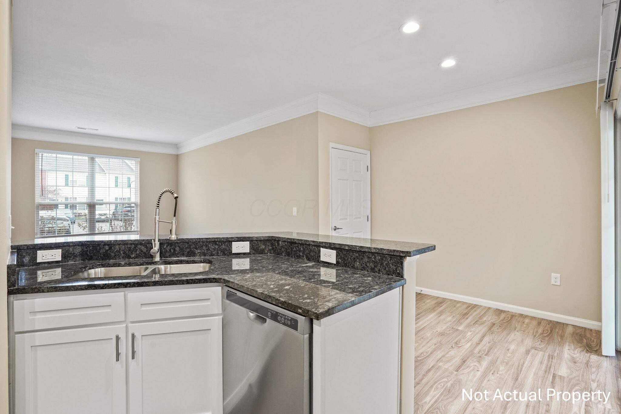 5080 Vail Pine Place Property Photo 16