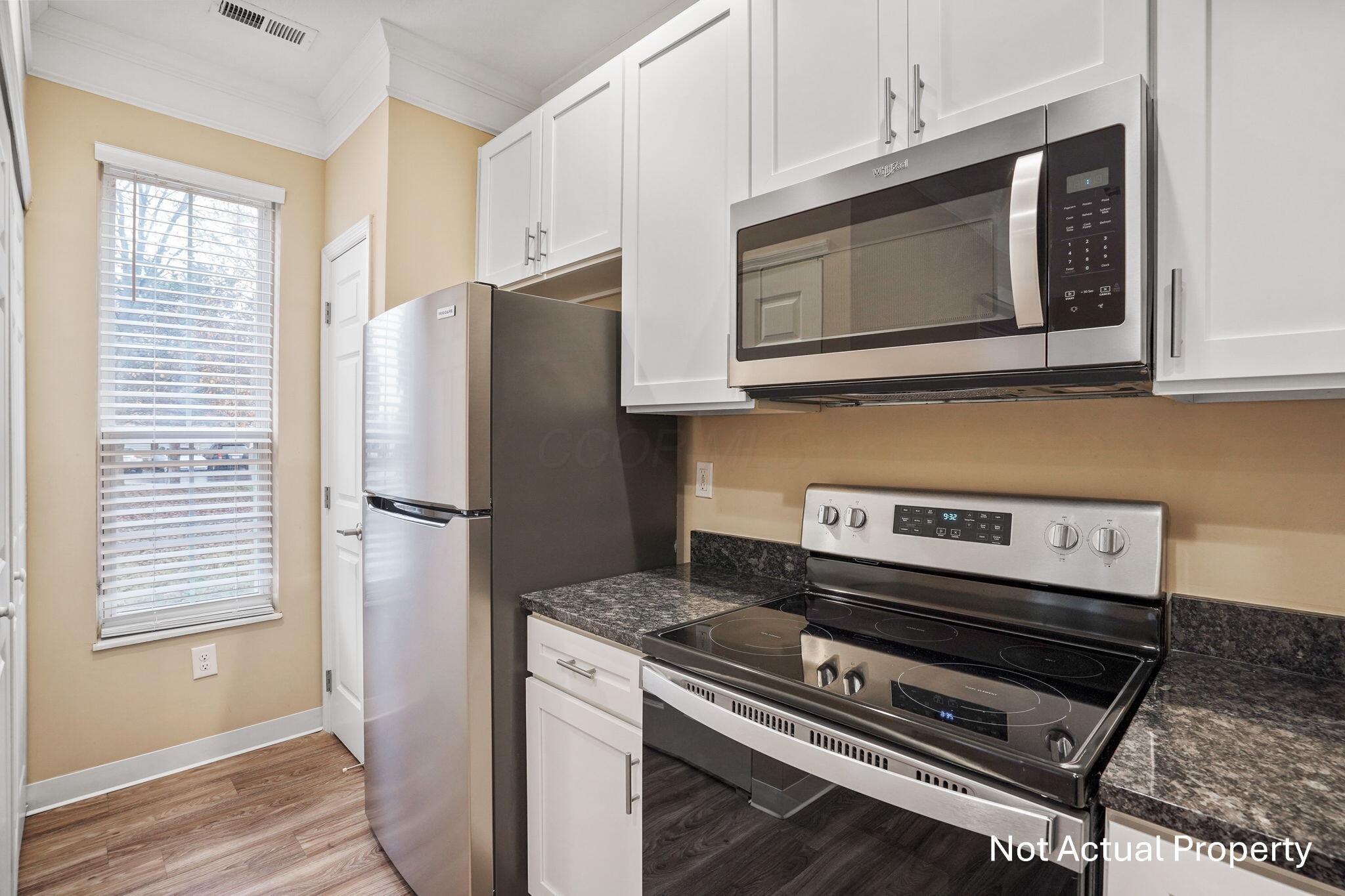 5080 Vail Pine Place Property Photo 17