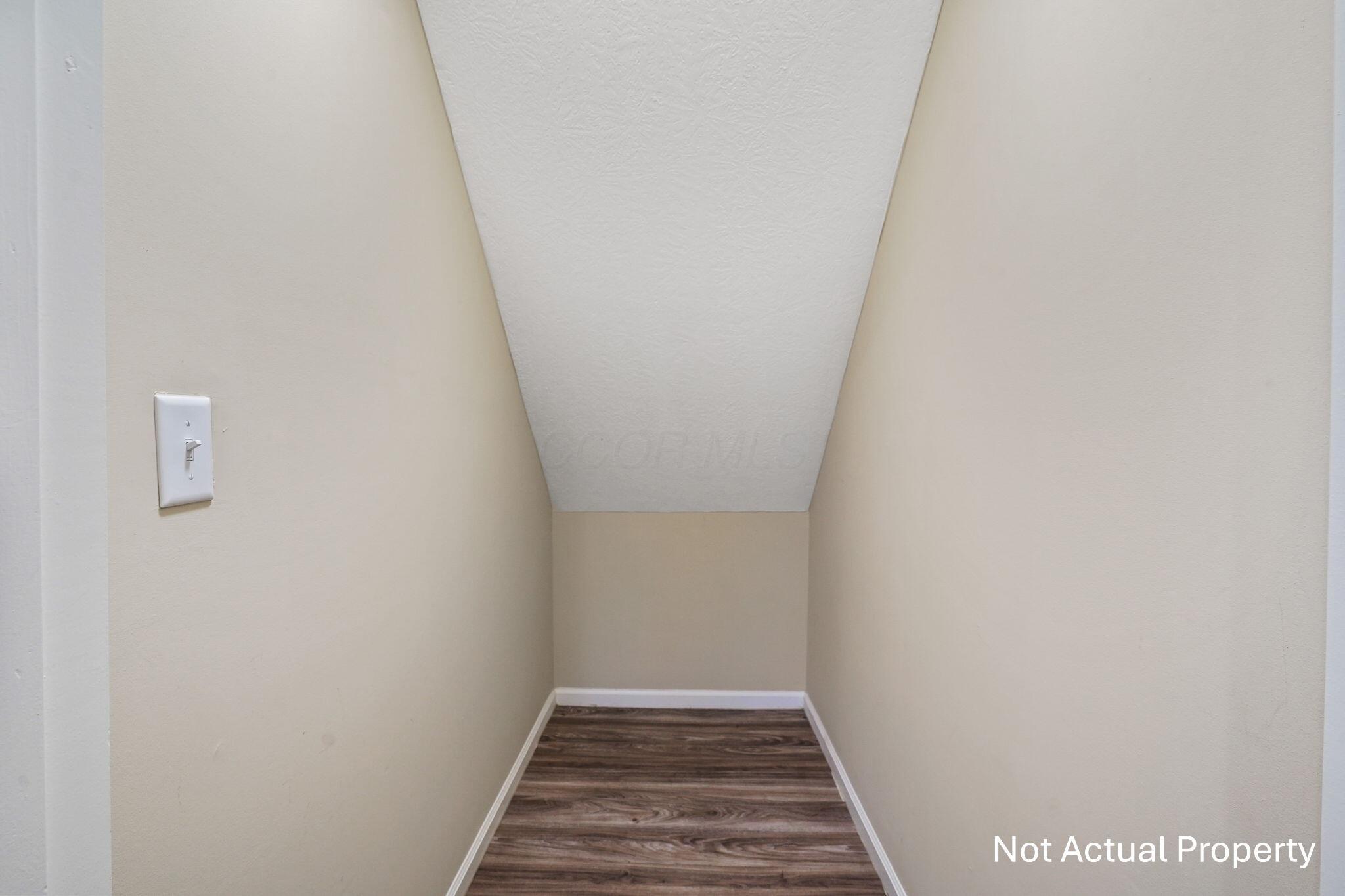 5080 Vail Pine Place Property Photo 28