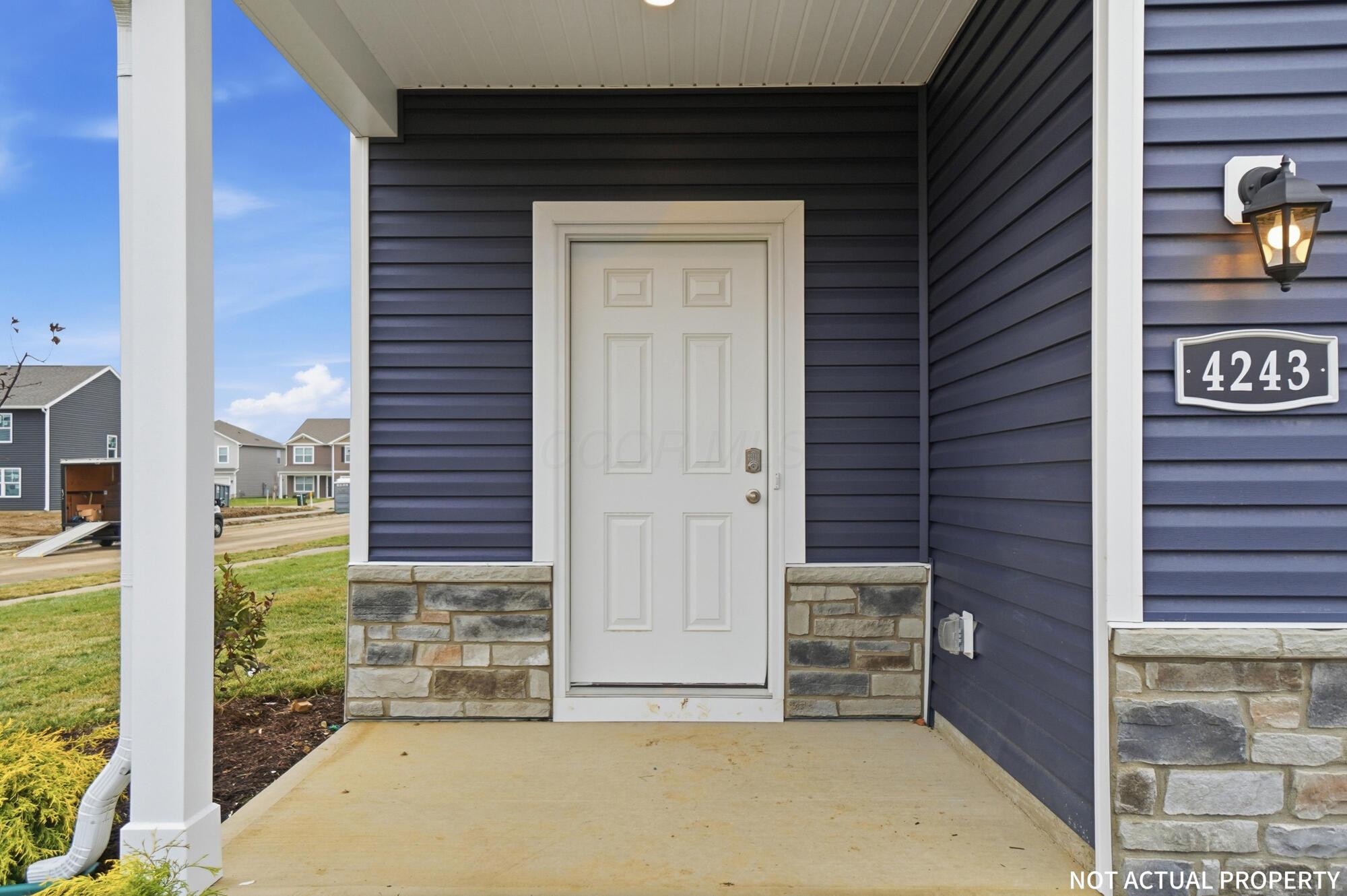 4249 Water Aven Drive Property Photo 5