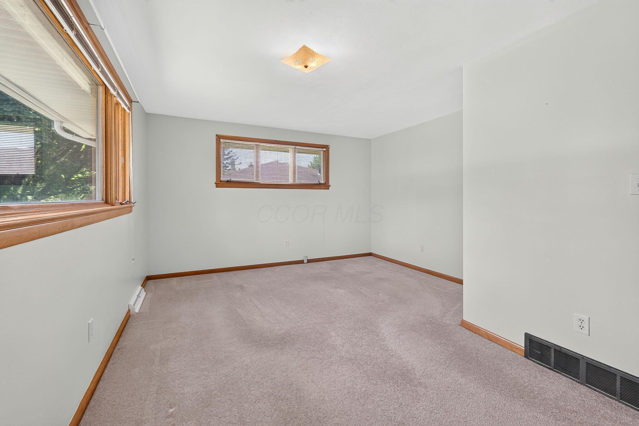 108 Pleasant Drive Property Photo 28