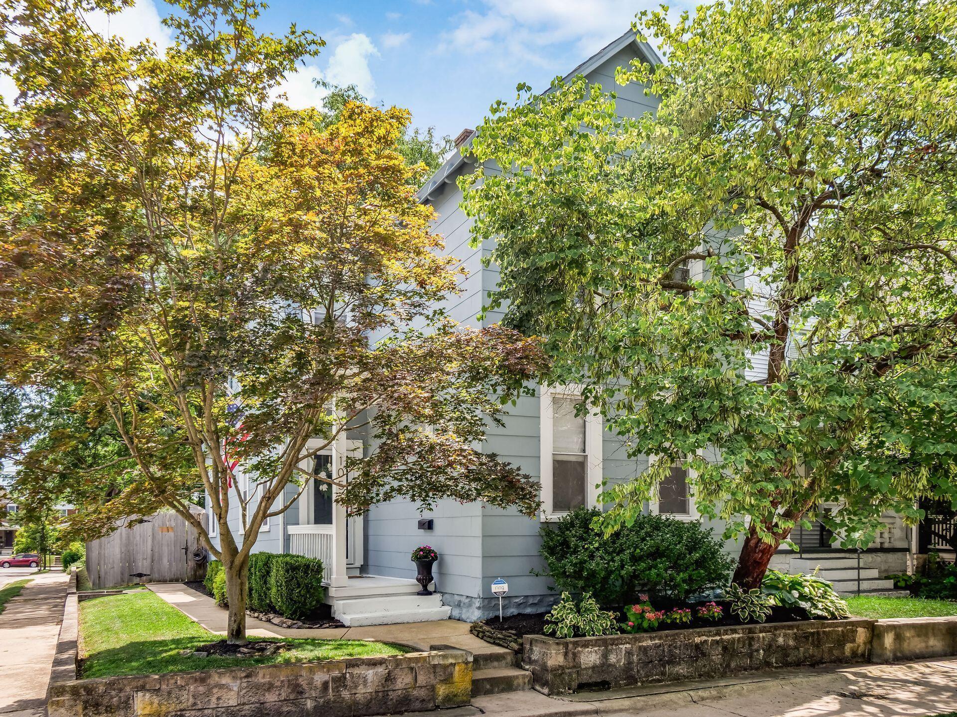 105 E Gates Street Property Photo 1