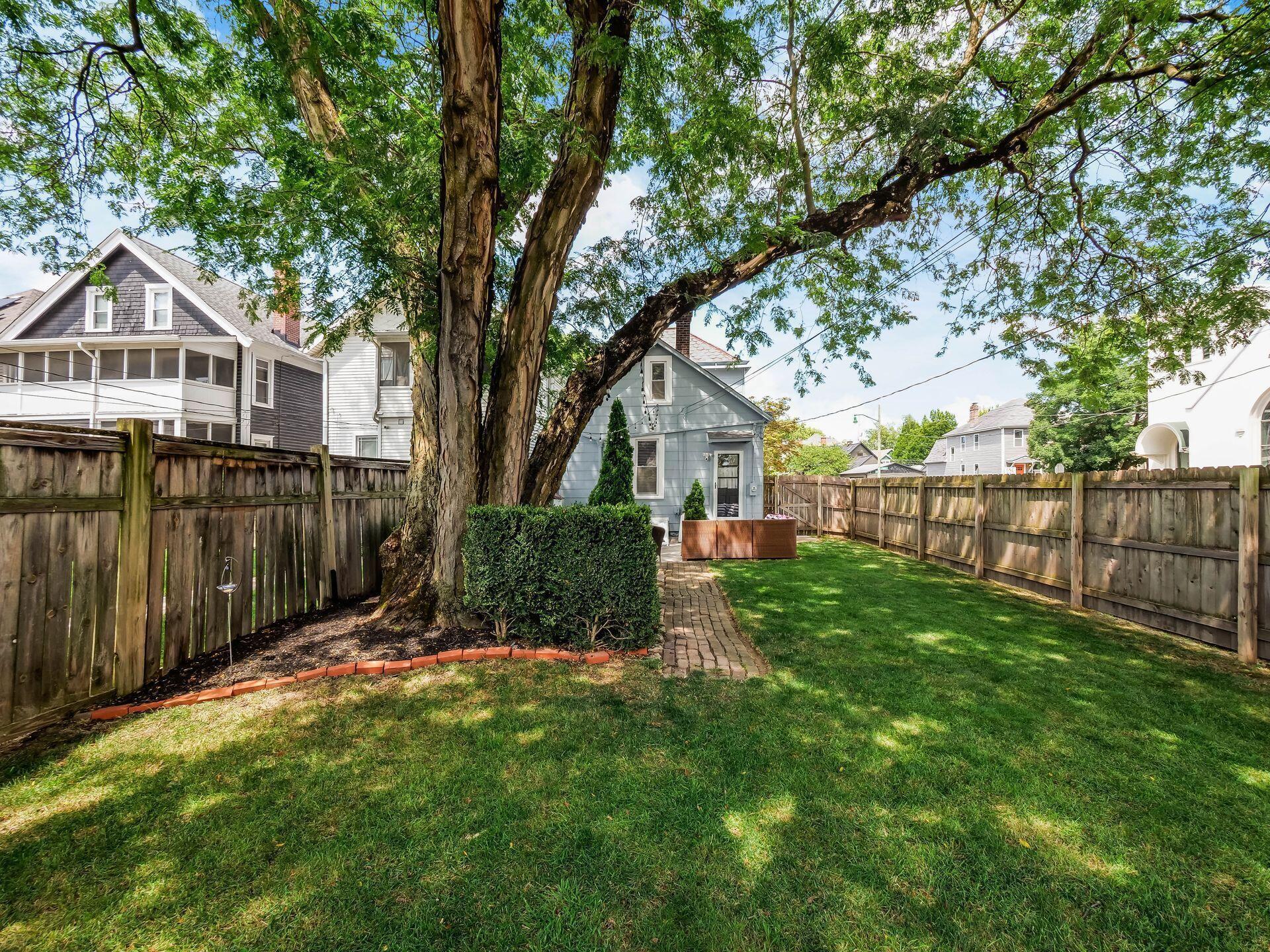 105 E Gates Street Property Photo 35