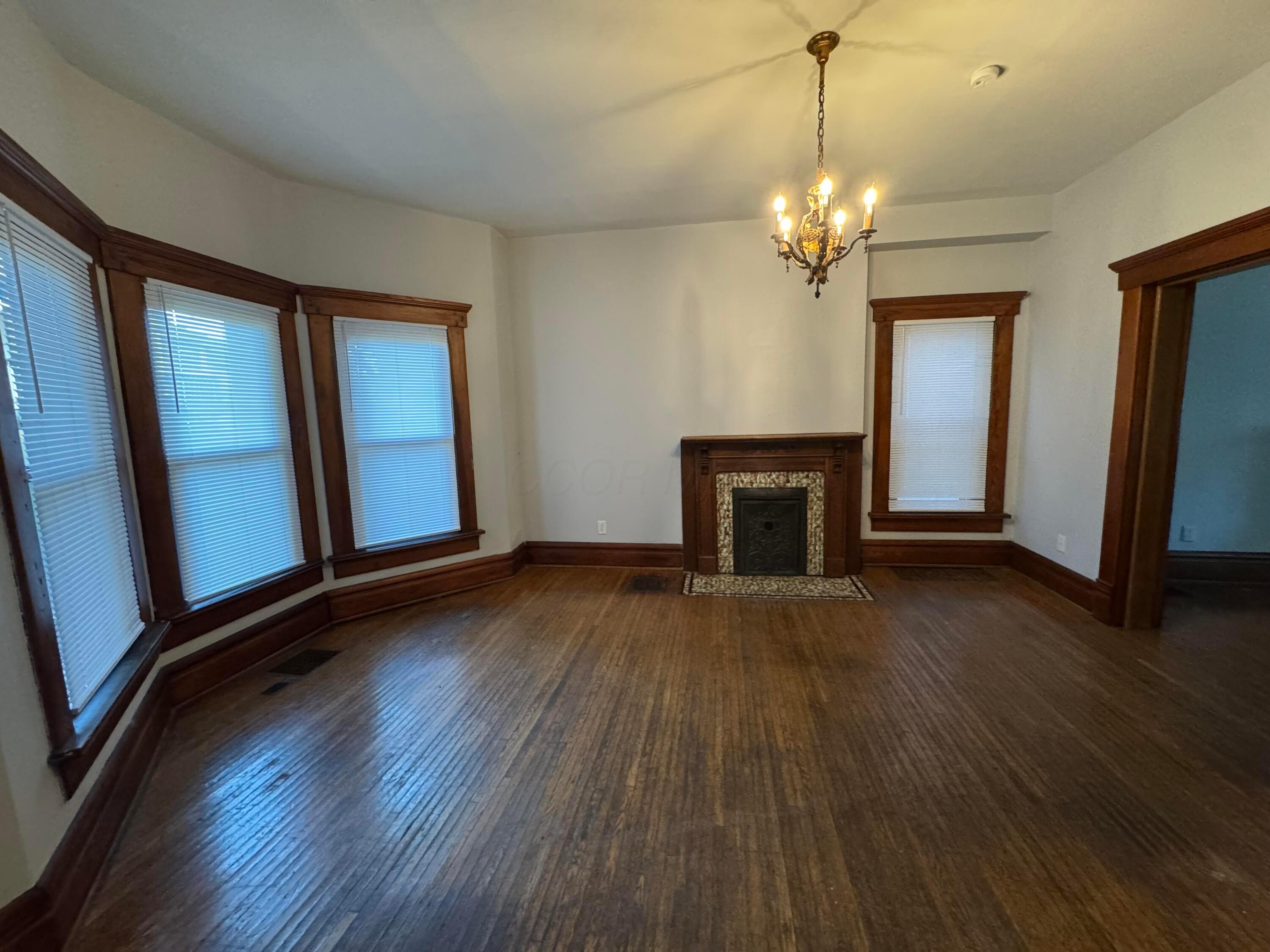 32 E Maynard Avenue Property Photo 5