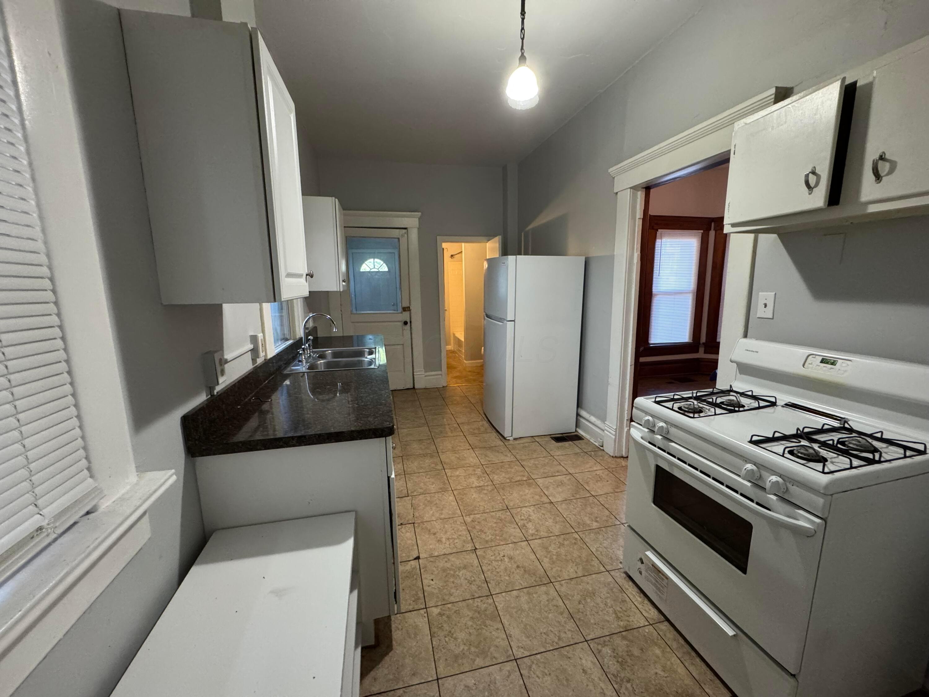 32 E Maynard Avenue Property Photo 8
