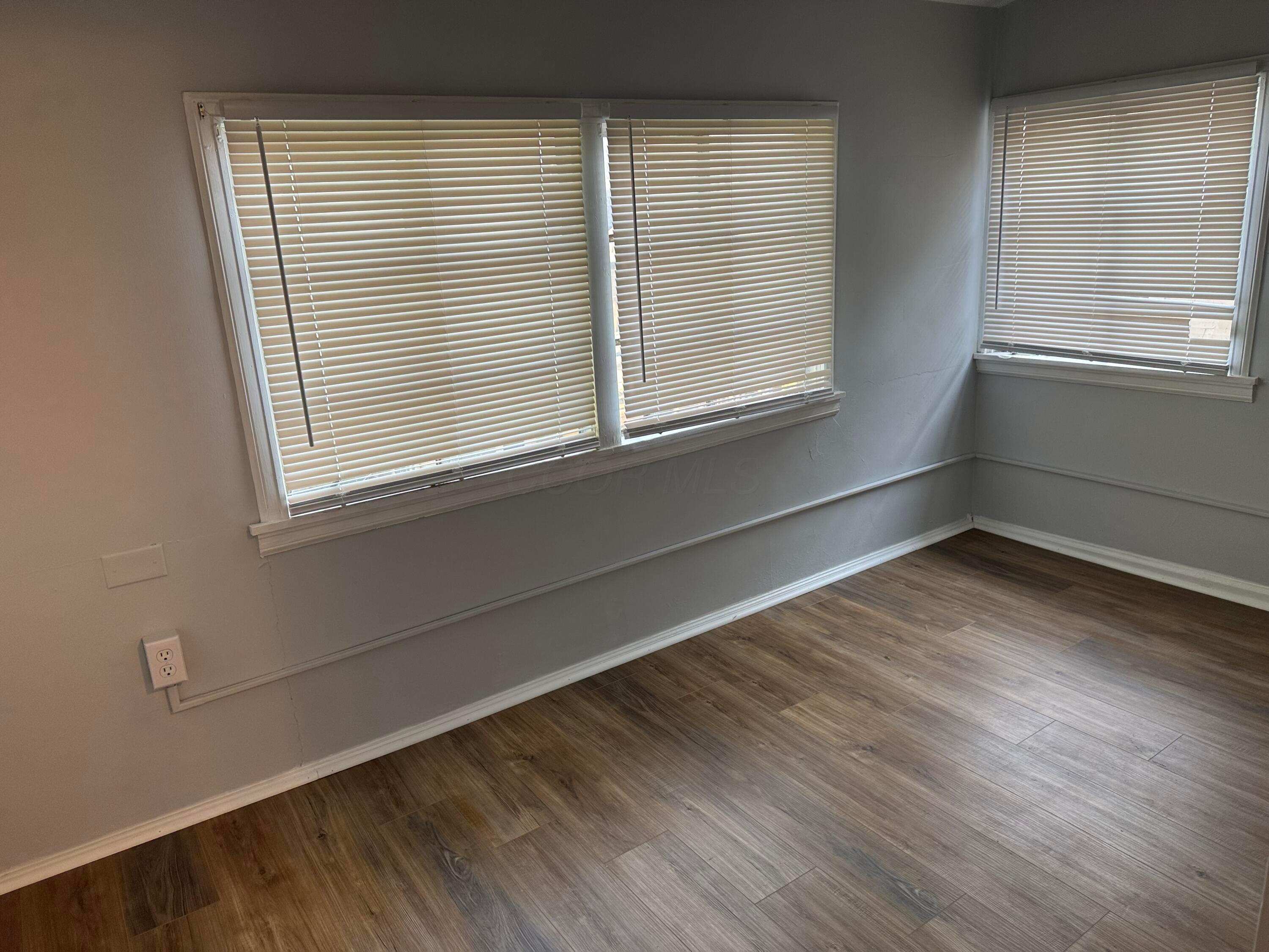 32 E Maynard Avenue Property Photo 13