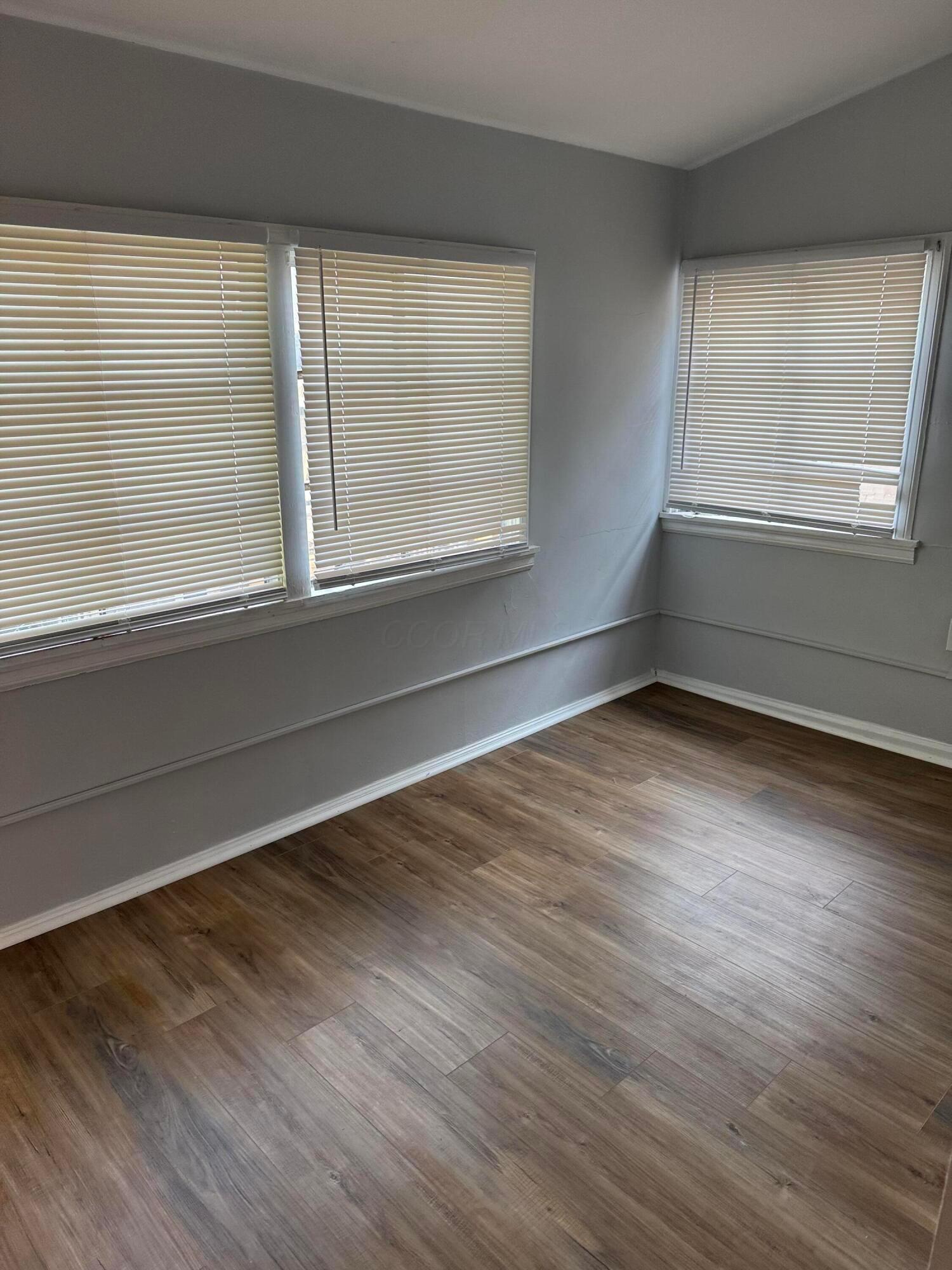 32 E Maynard Avenue Property Photo 15