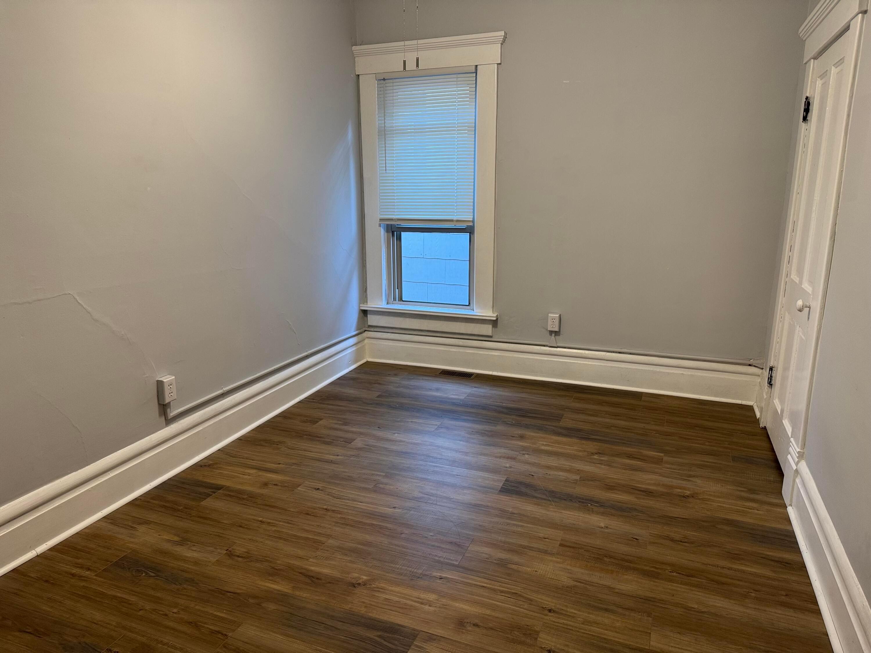 32 E Maynard Avenue Property Photo 16