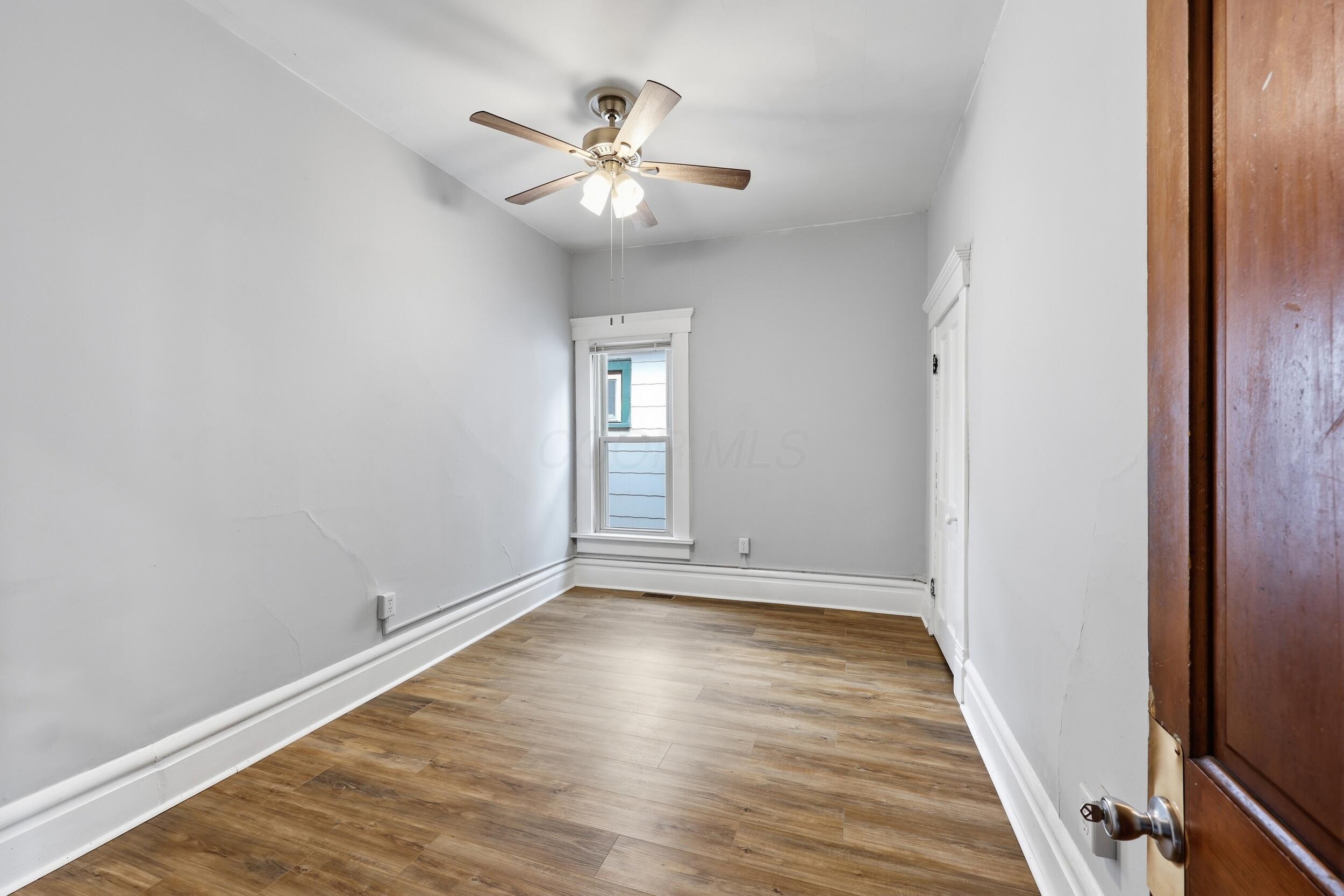 32 E Maynard Avenue Property Photo 16