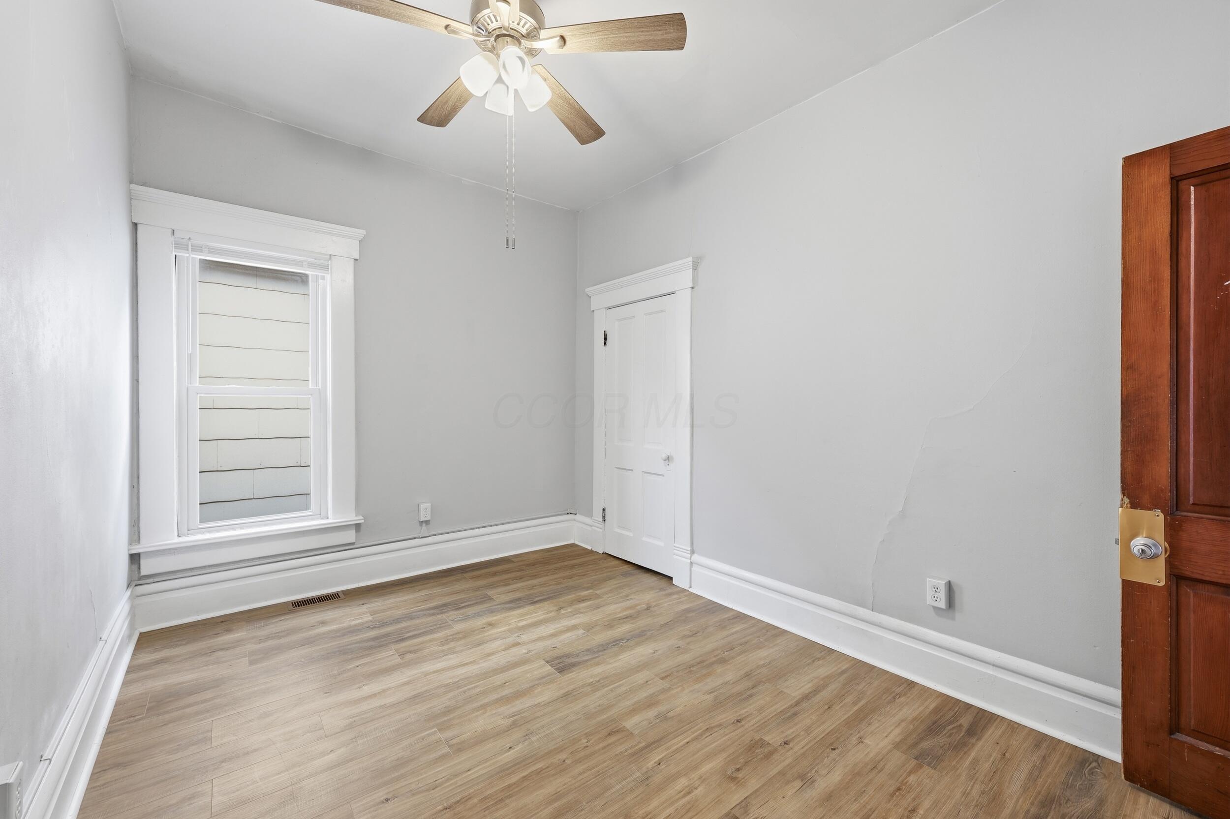 32 E Maynard Avenue Property Photo 17