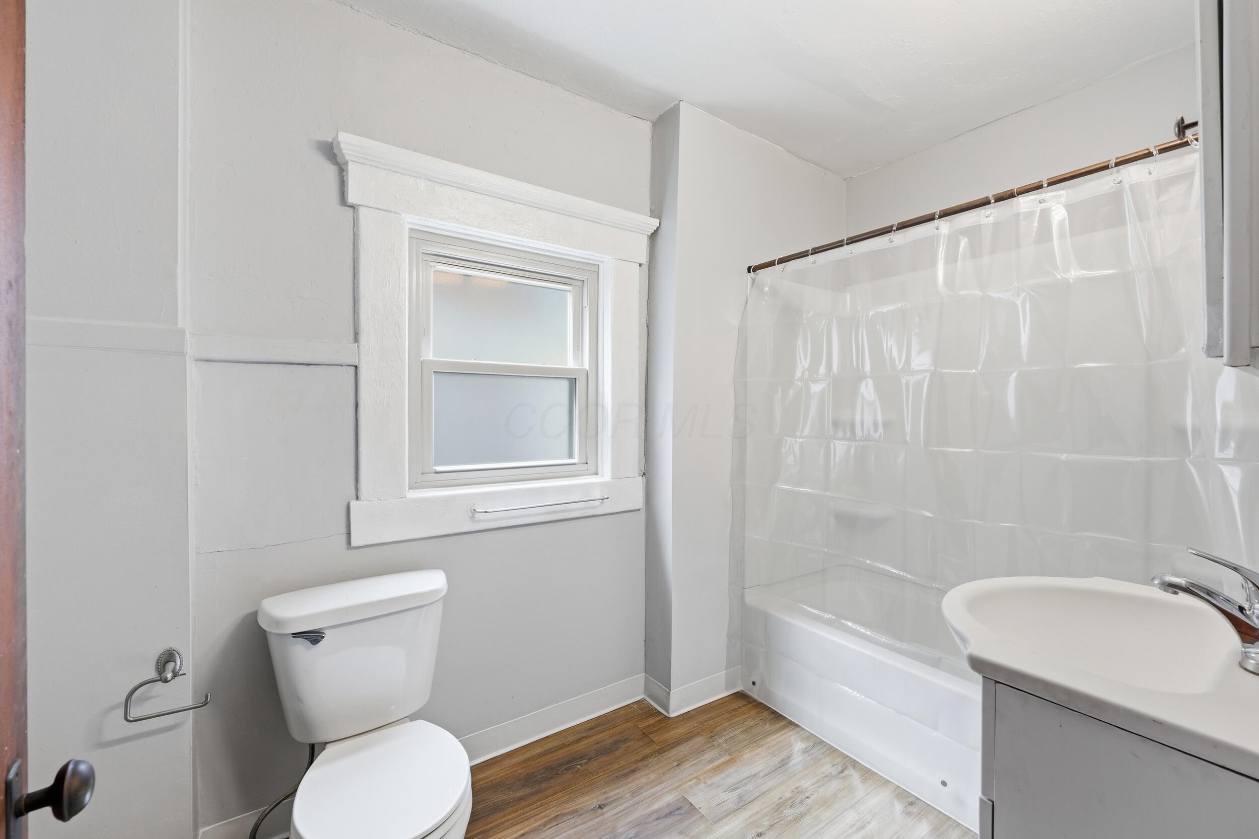 32 E Maynard Avenue Property Photo 21