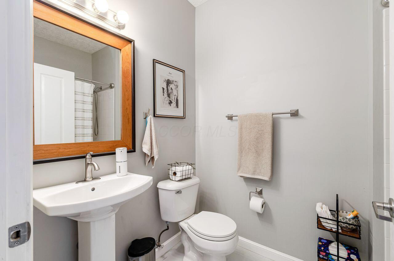 1499 Cascade Drive, 24 Property Photo 22