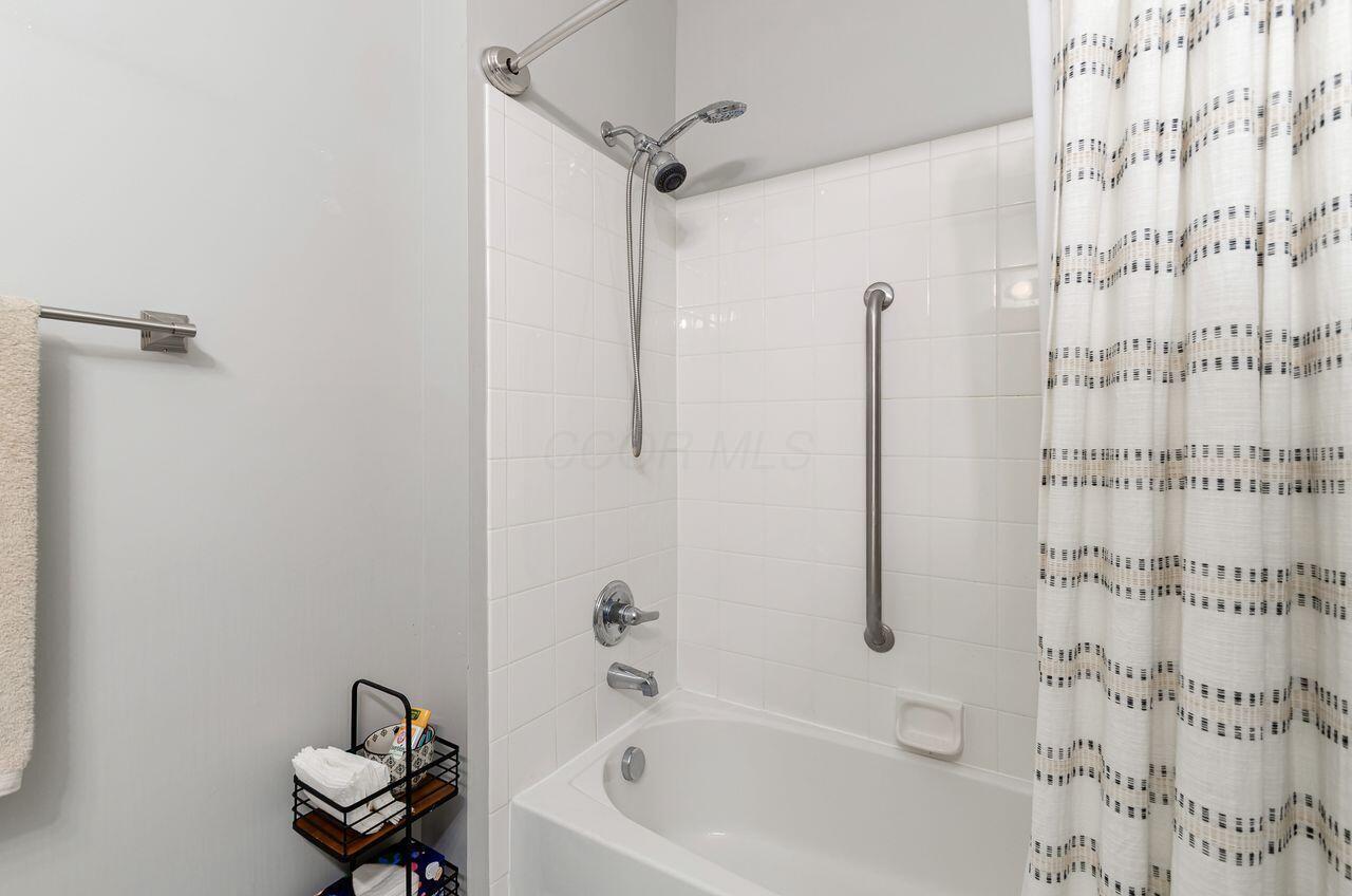 1499 Cascade Drive, 24 Property Photo 23