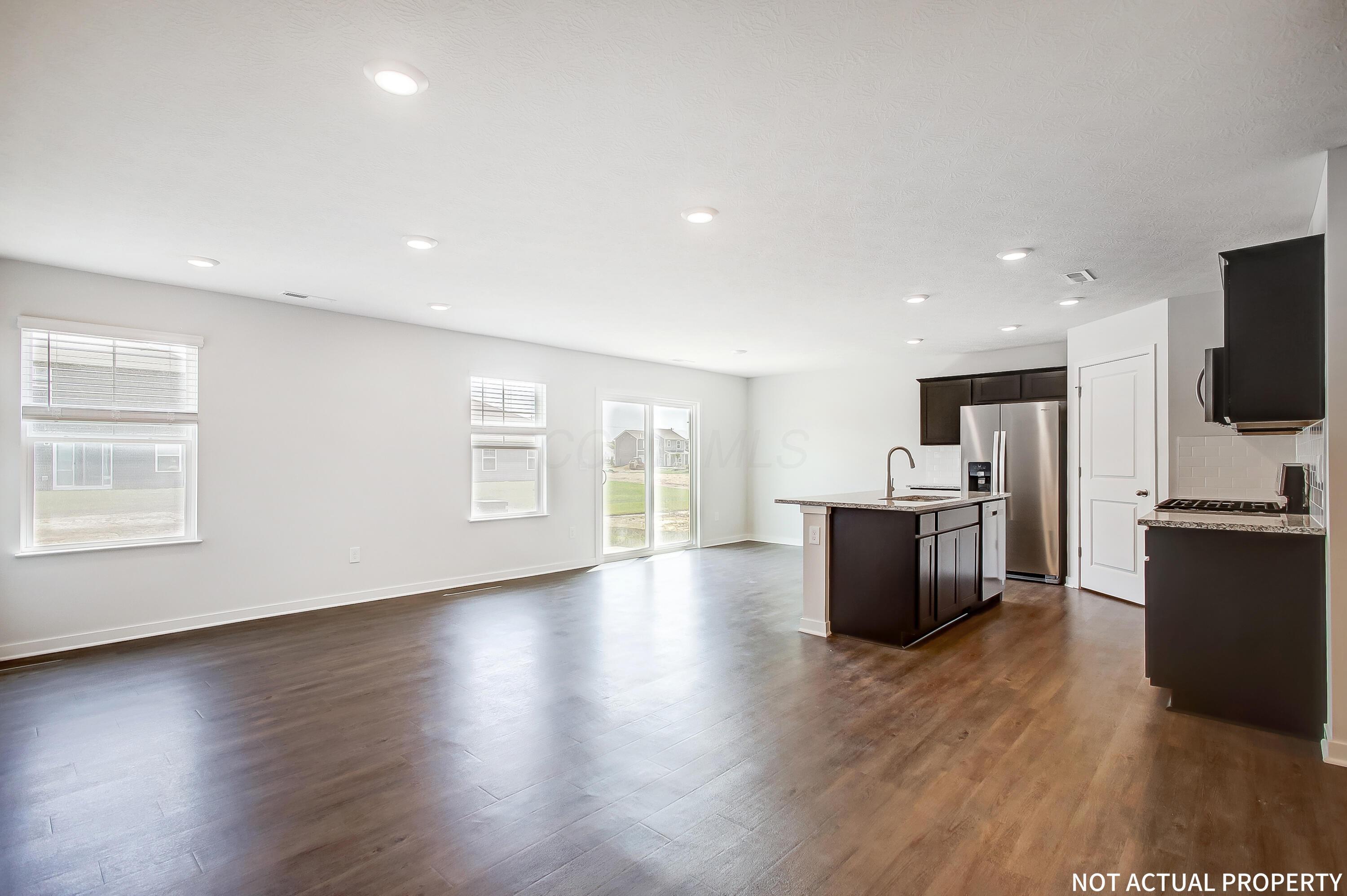 505 Claire Drive Property Photo 3