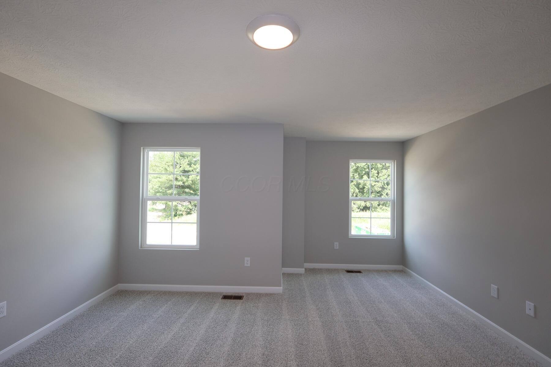 33 Englewood Road Property Photo 6