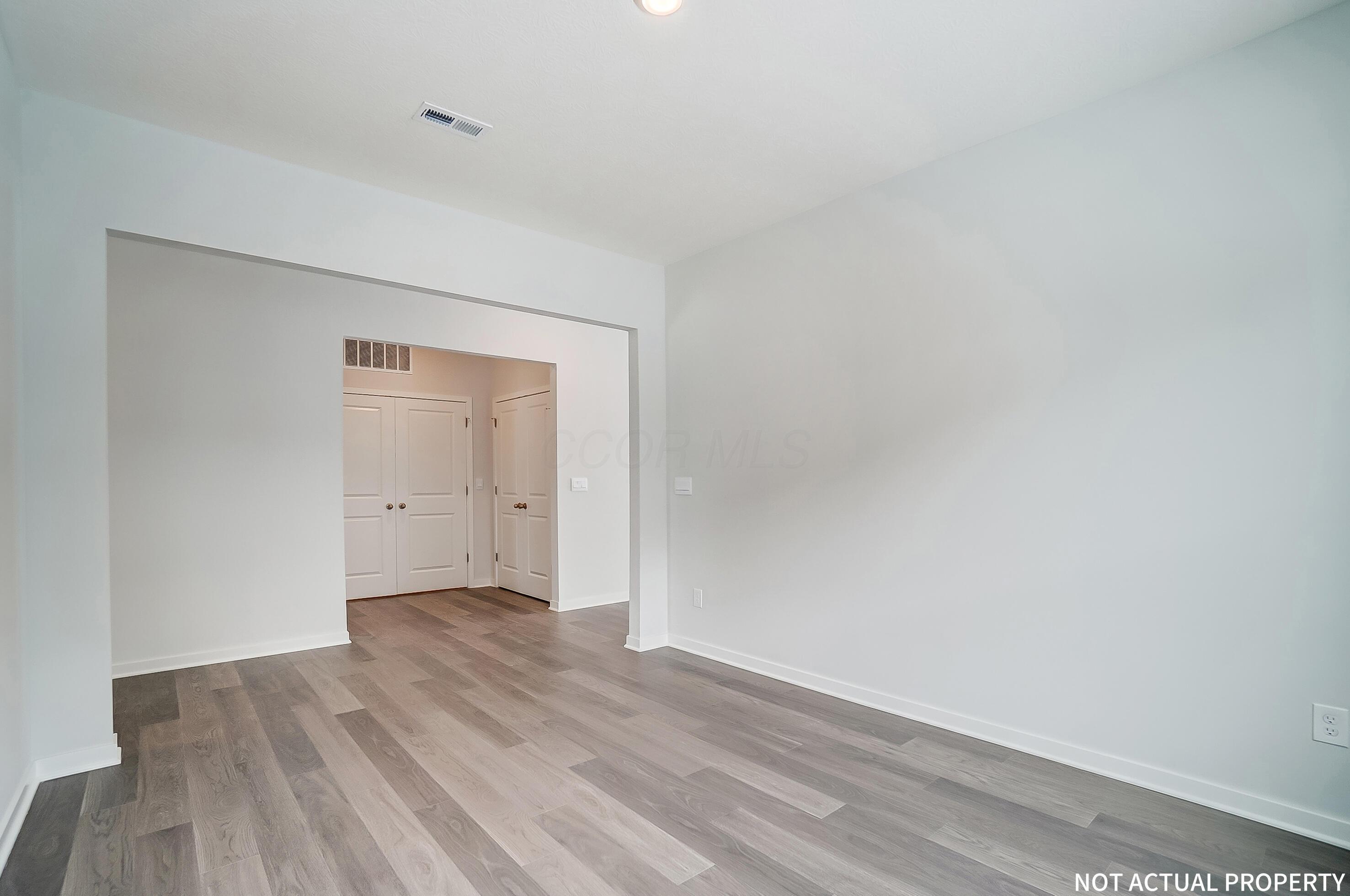 517 Claire Drive Property Photo 3