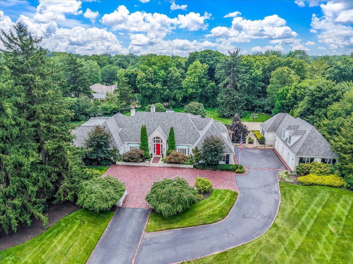 2777 Mccoy Road Property Photo 3