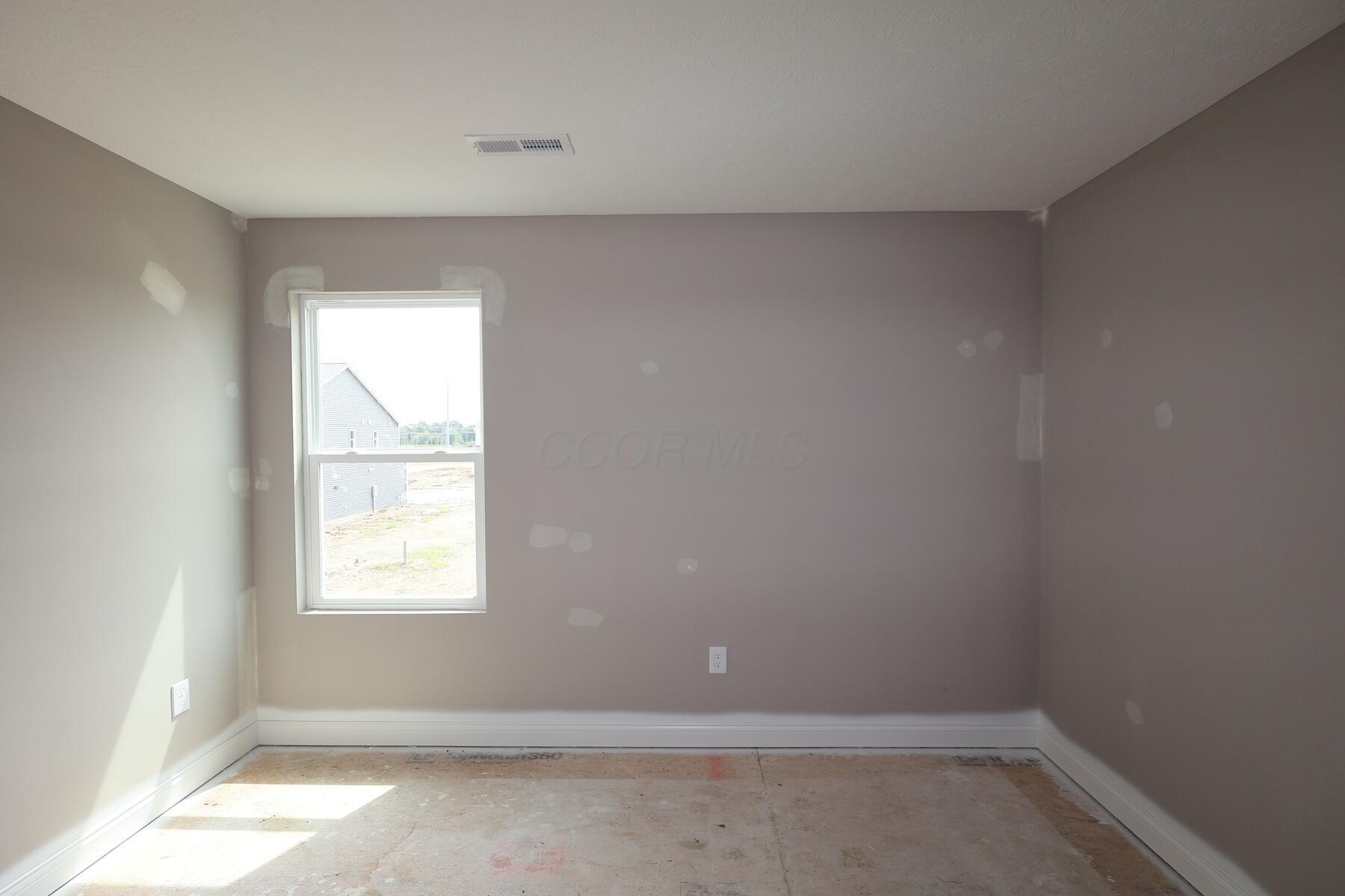 5914 Creekview Drive Property Photo 10