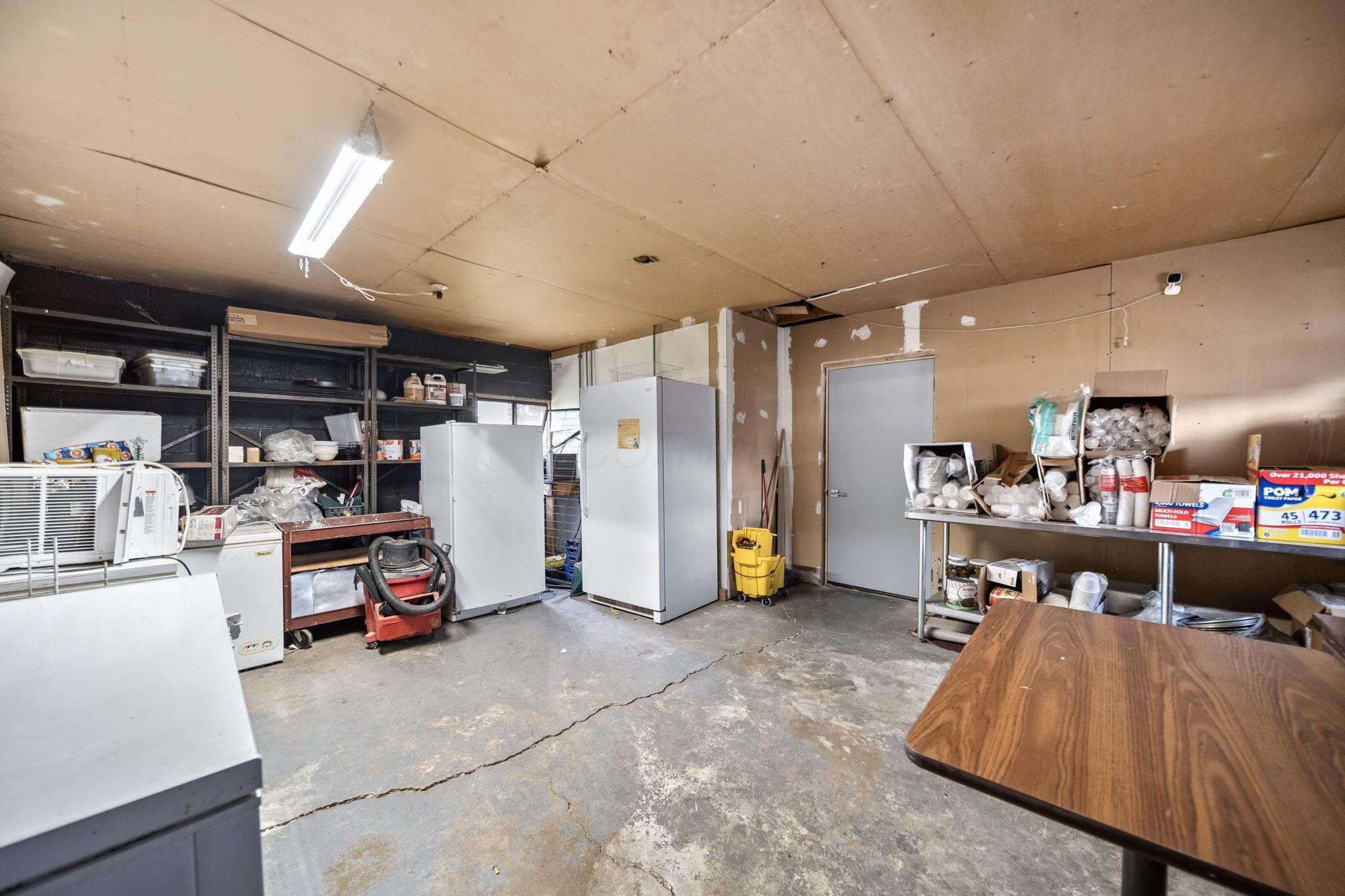 101 N Maple Street Property Photo 17