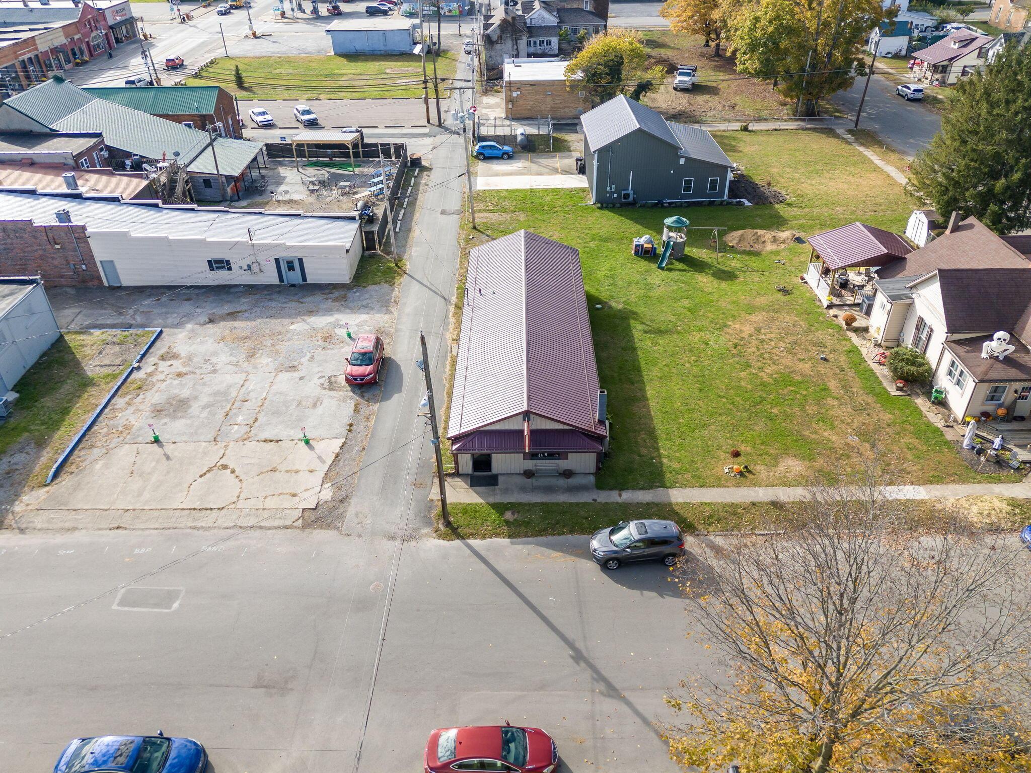 101 N Maple Street Property Photo 23