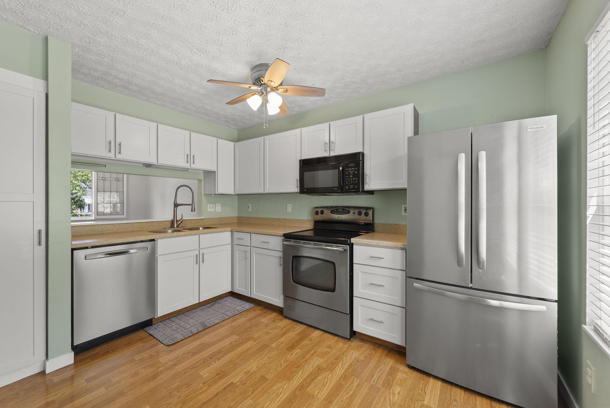 3368 La Coste Lane Property Photo 4