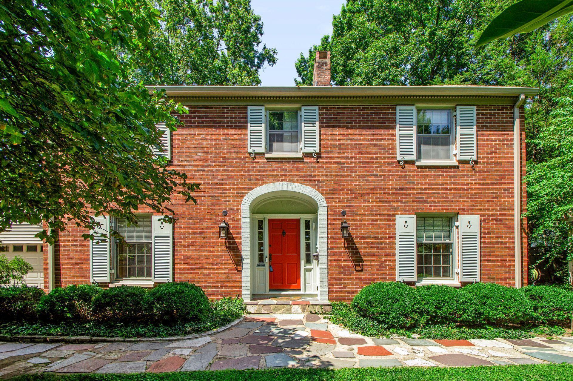 160 W Royal Forest Boulevard