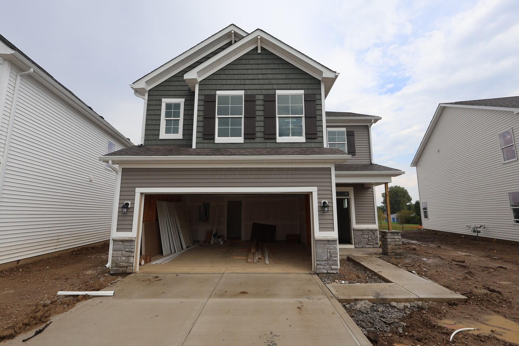 1013 Dawsons Drive Property Photo 1