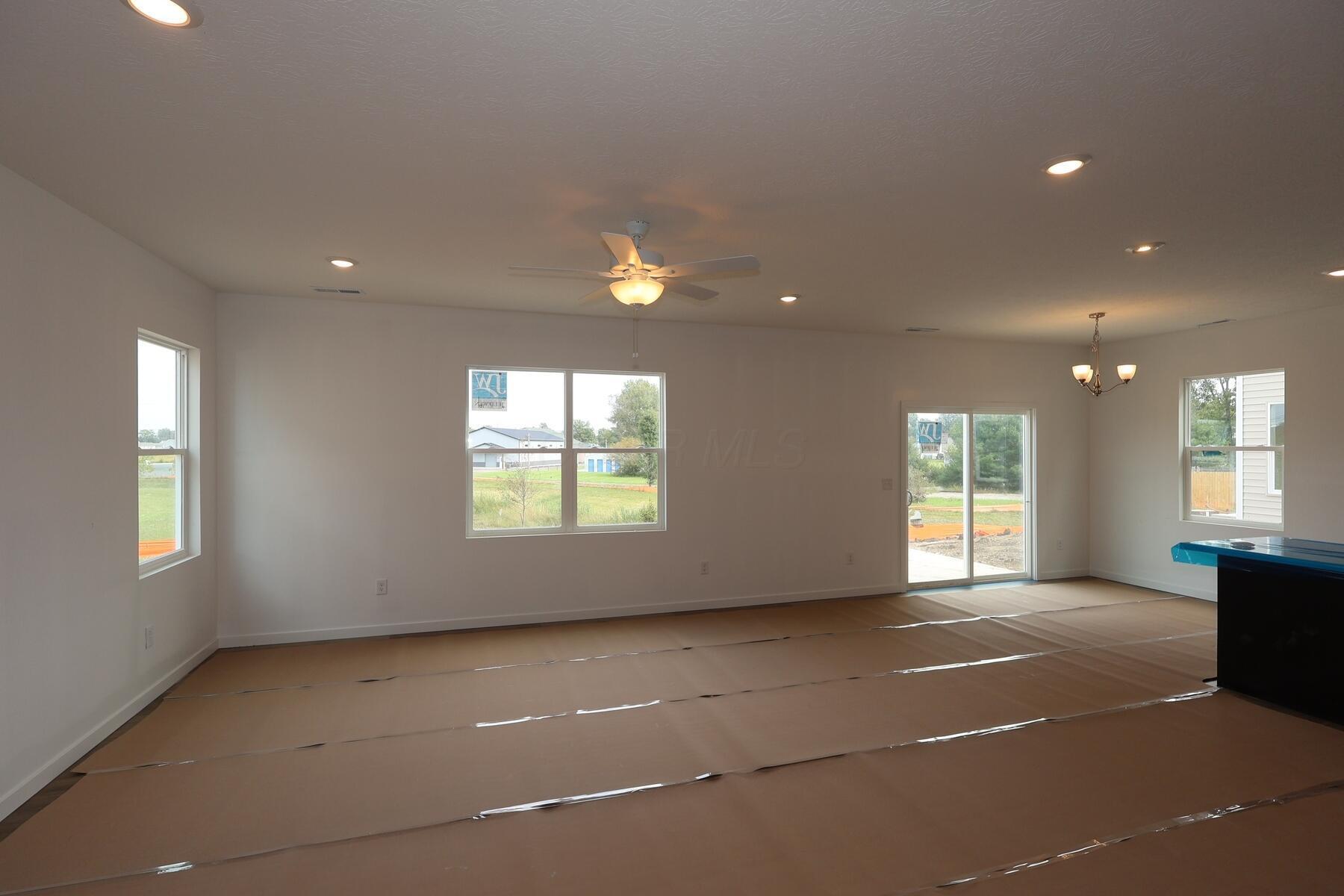 1015 Dawsons Drive Property Photo 2