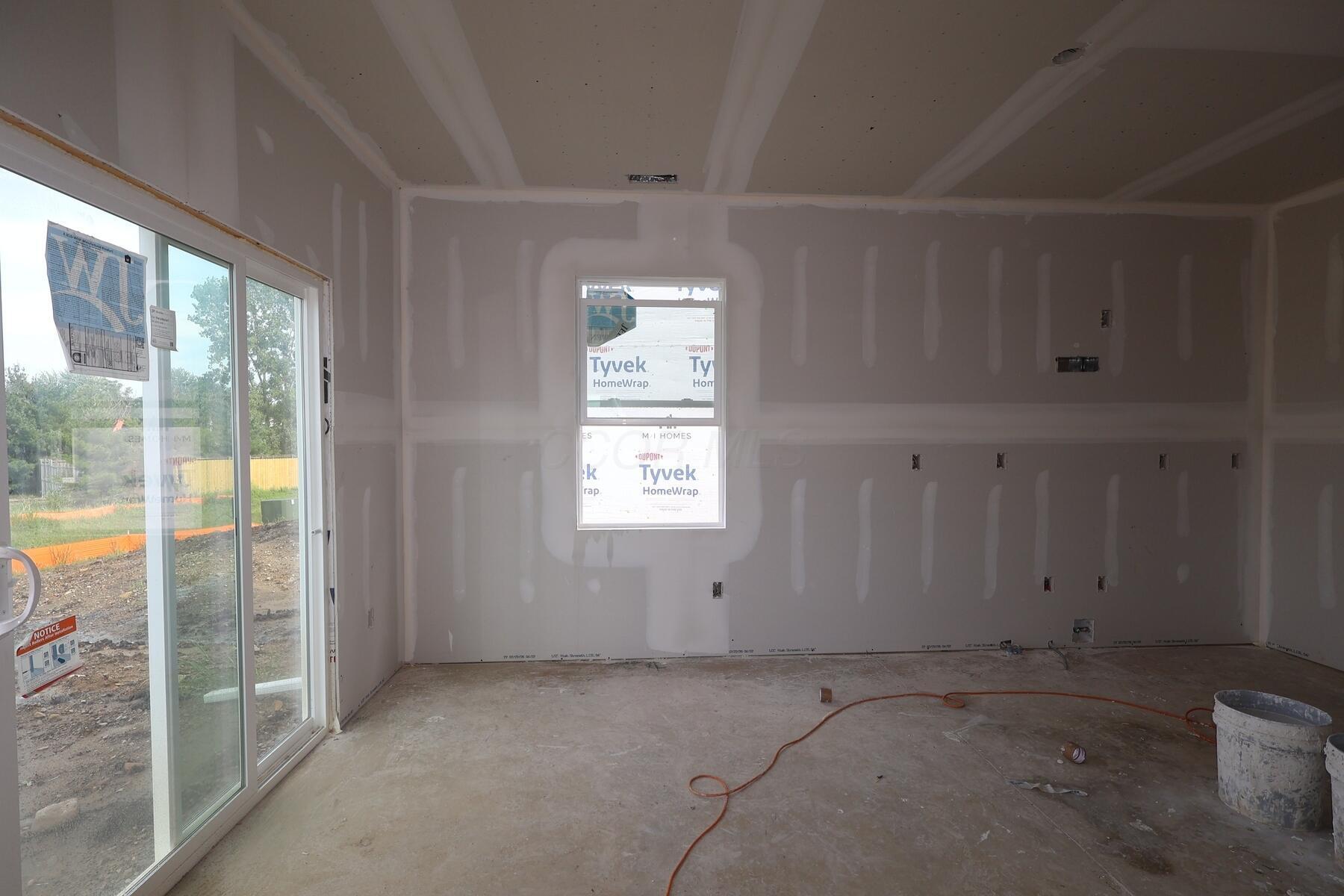 1015 Dawsons Drive Property Photo 3