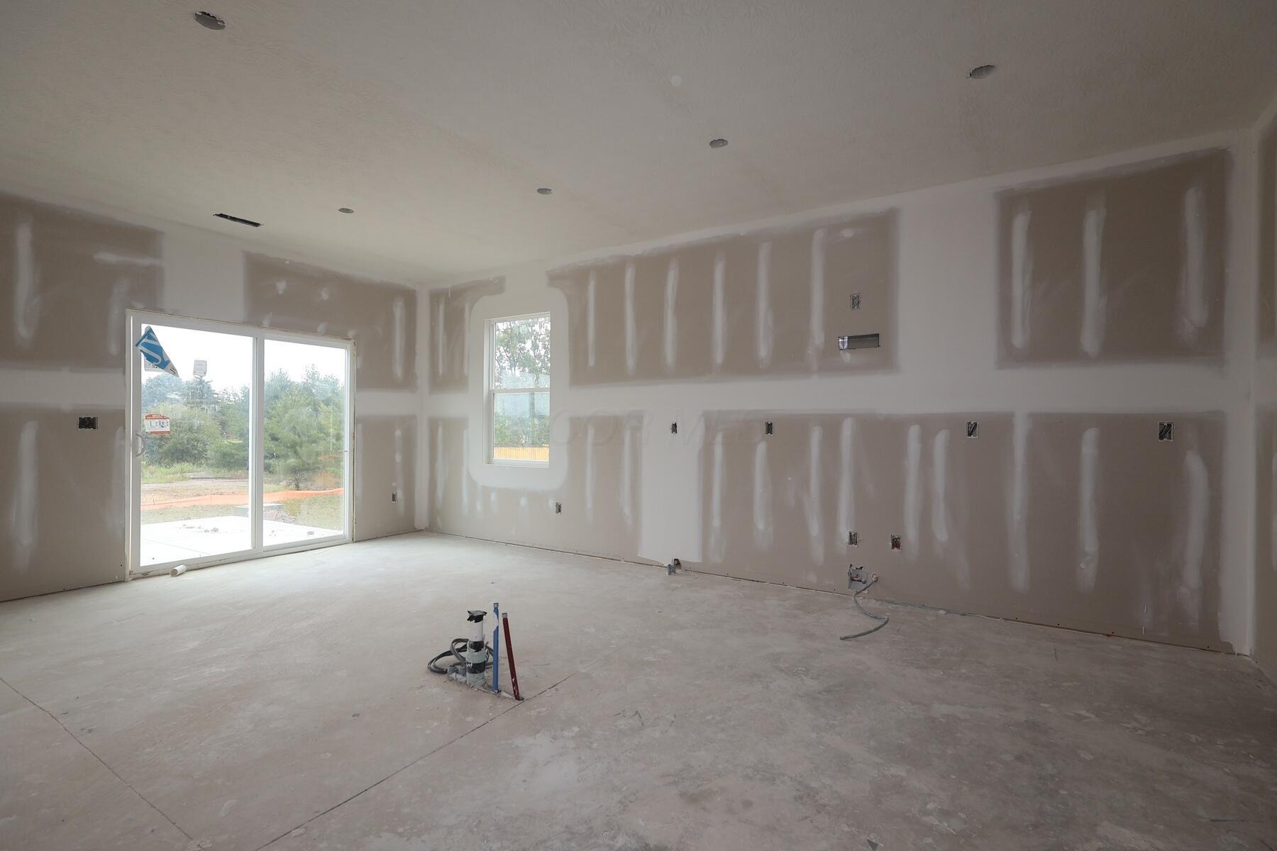 1017 Dawsons Drive Property Photo 5