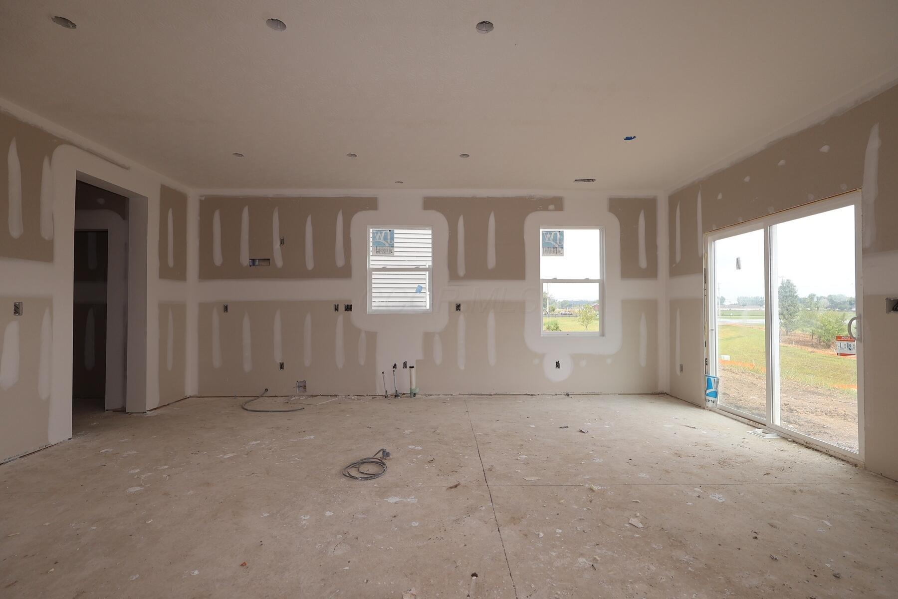 1021 Dawsons Drive Property Photo 2