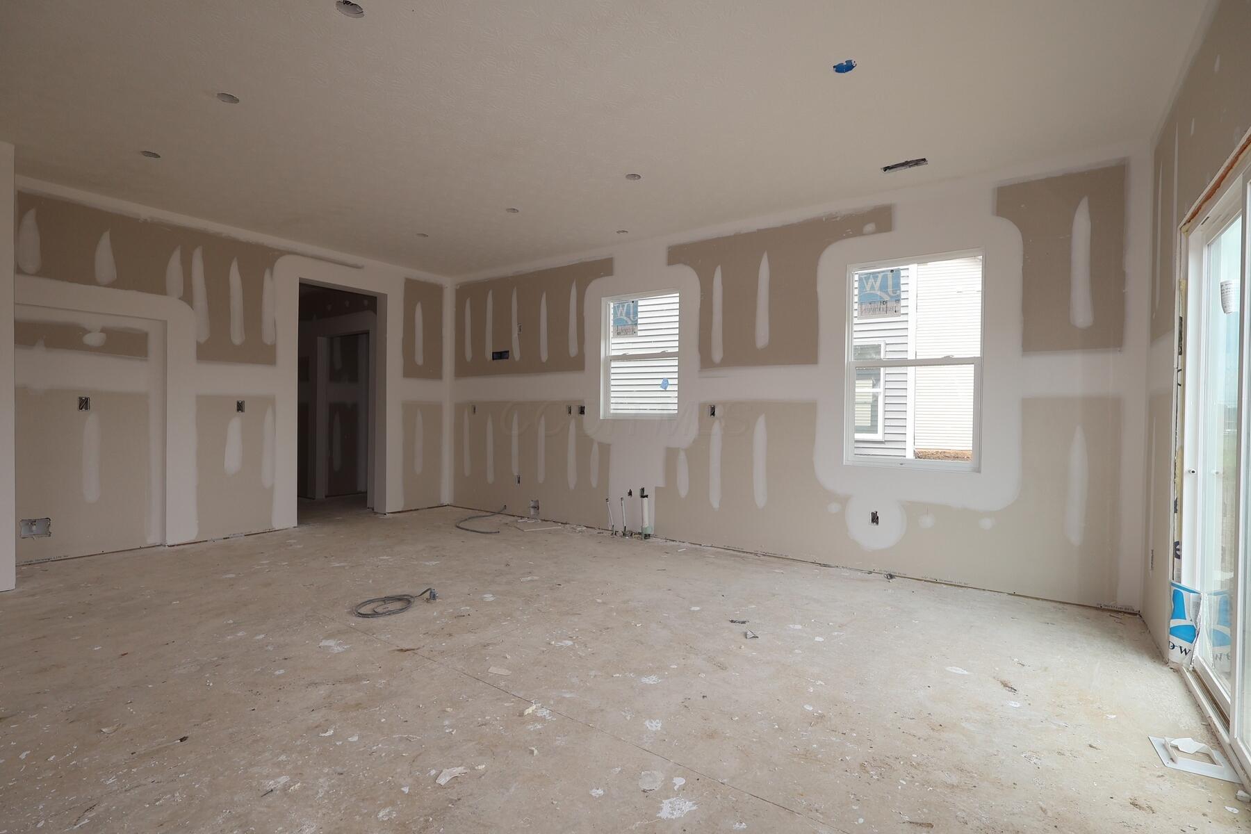 1021 Dawsons Drive Property Photo 3