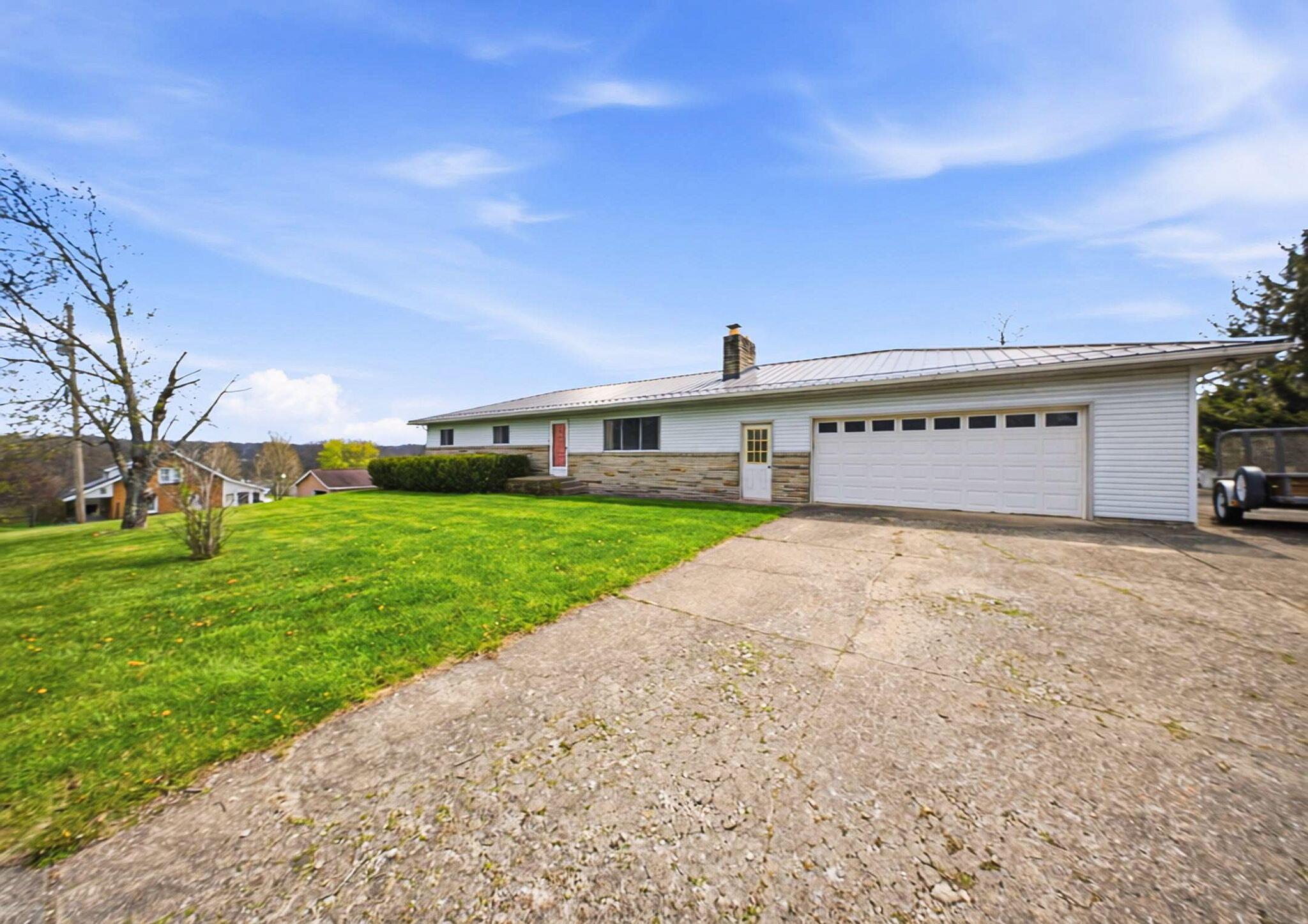 5123 State Route 13 Se Property Photo 2