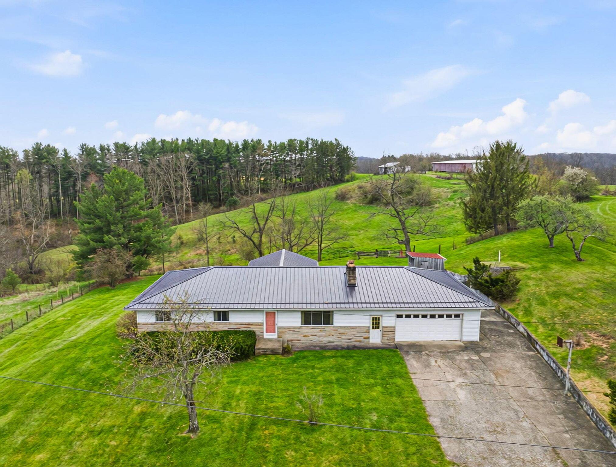 5123 State Route 13 Se Property Photo 3