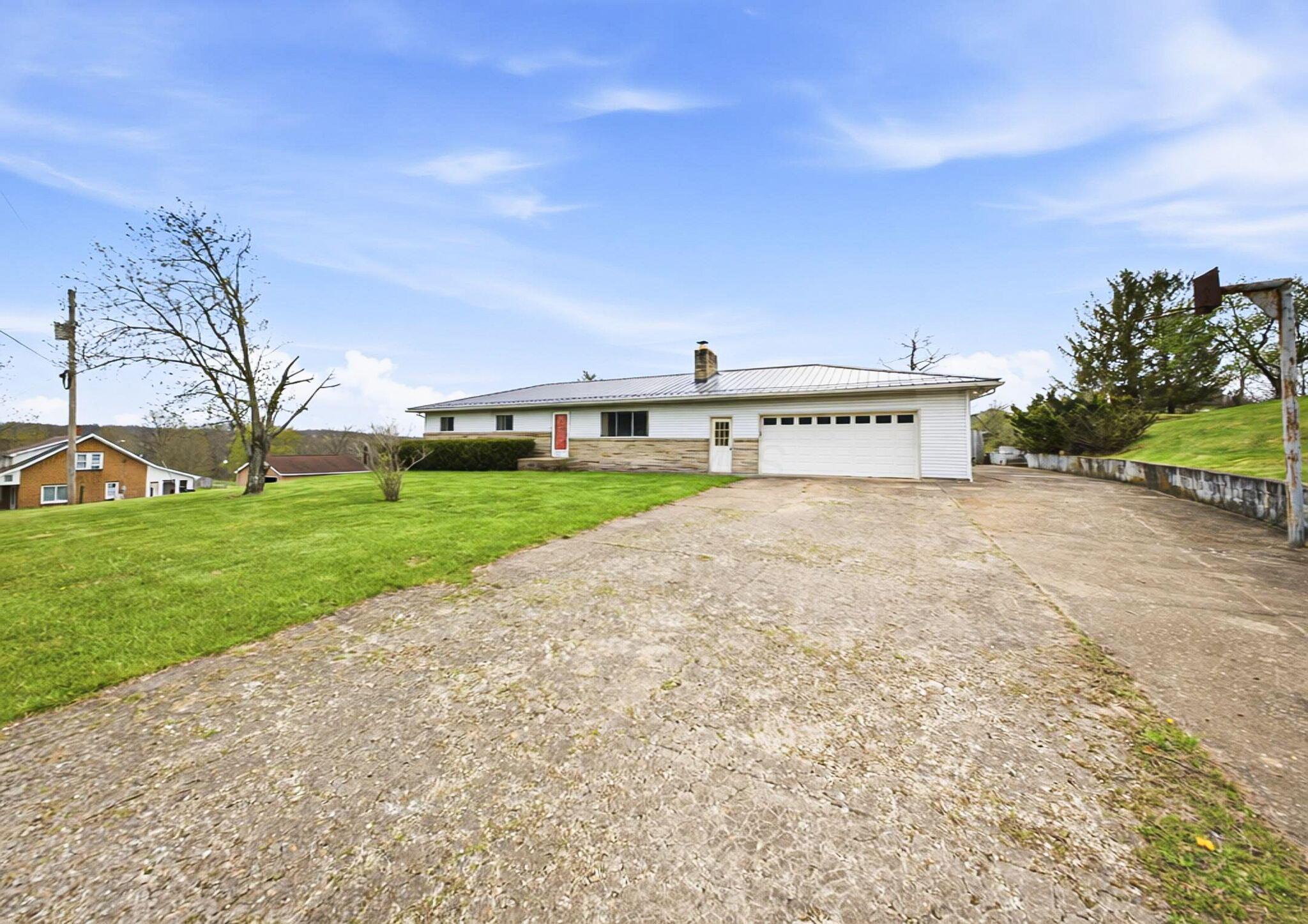 5123 State Route 13 Se Property Photo 4