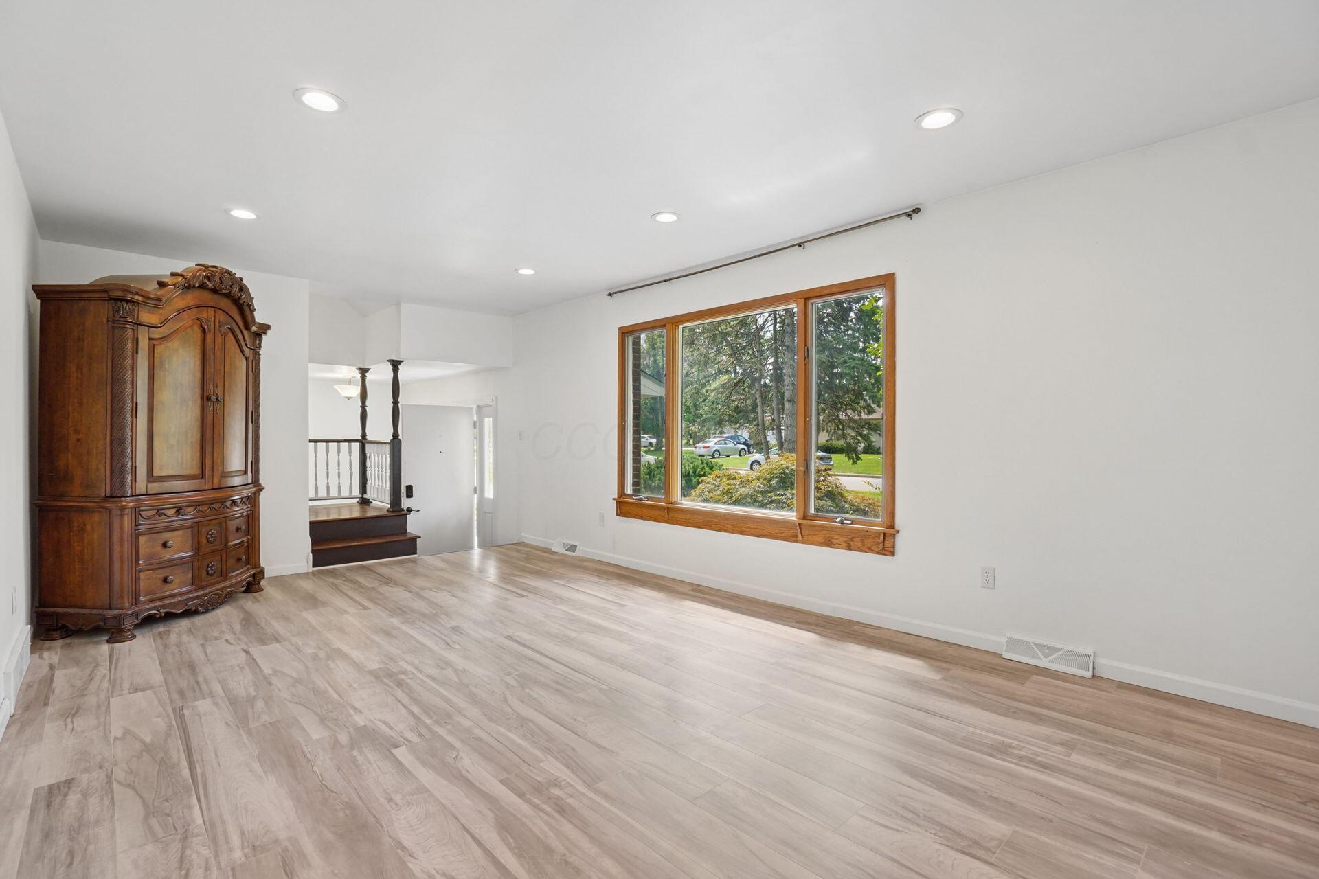 9622 Grandview Avenue Property Photo 17