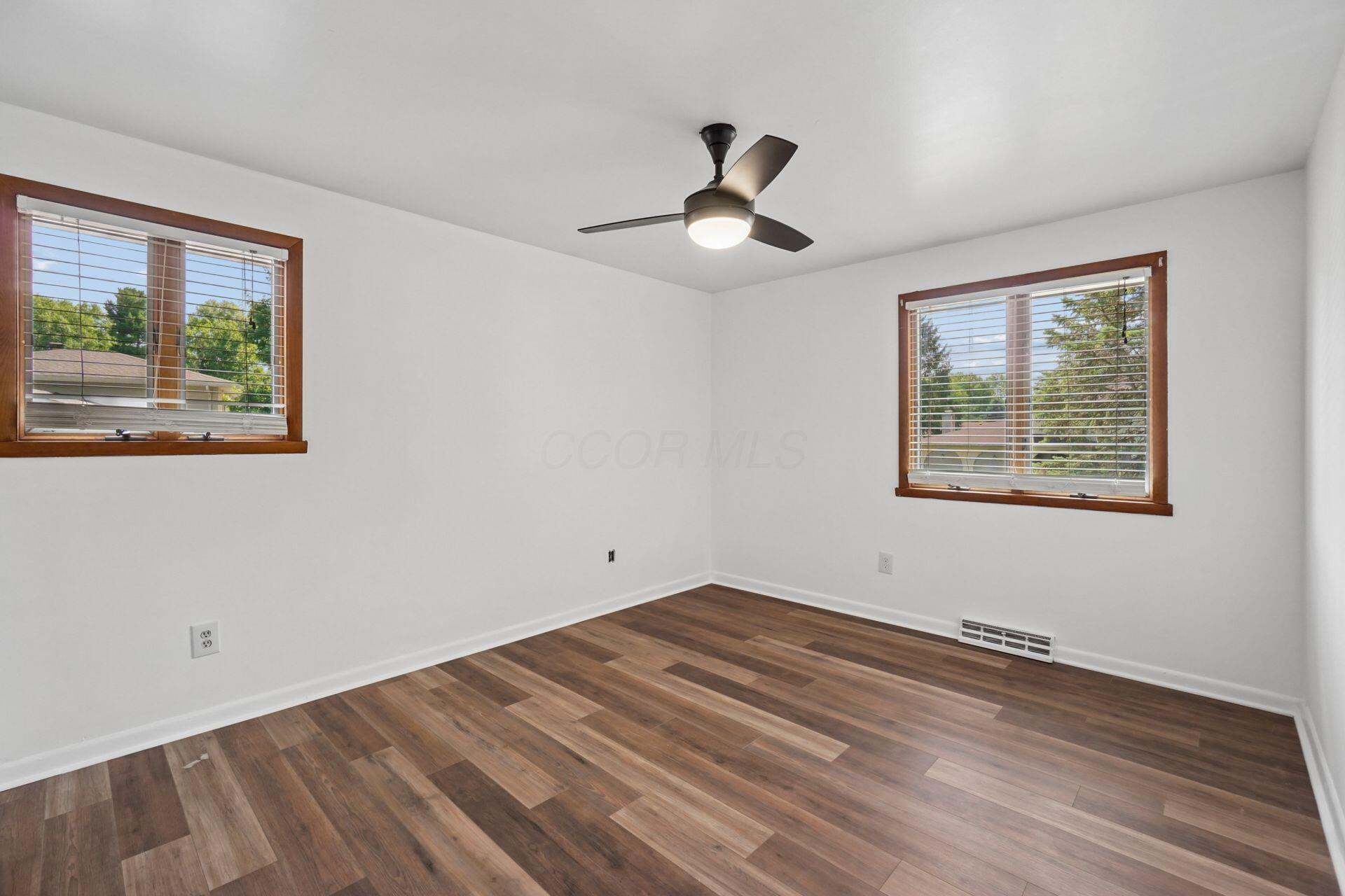 9622 Grandview Avenue Property Photo 33