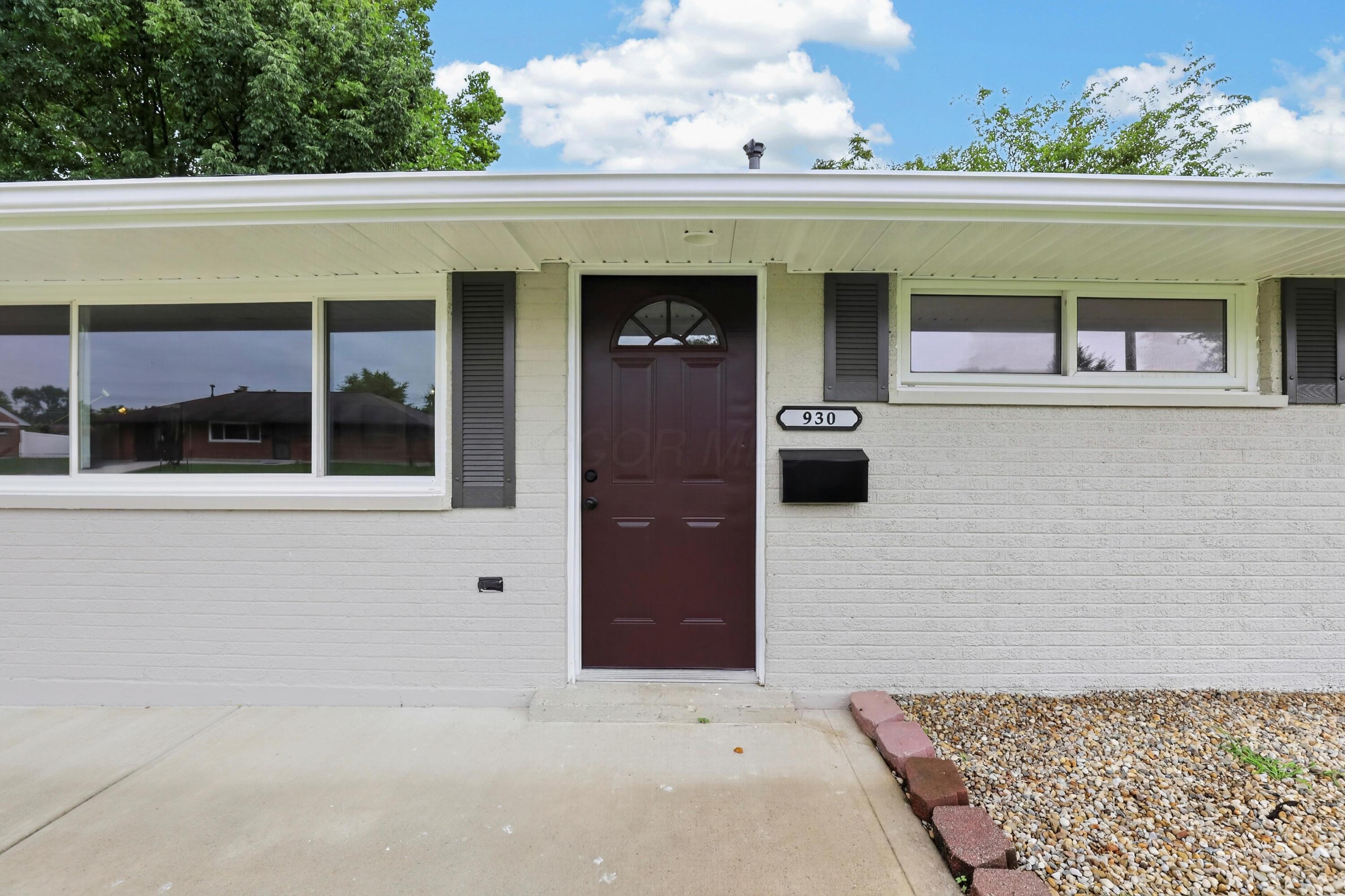 930 W Stephen Drive W Property Photo 7