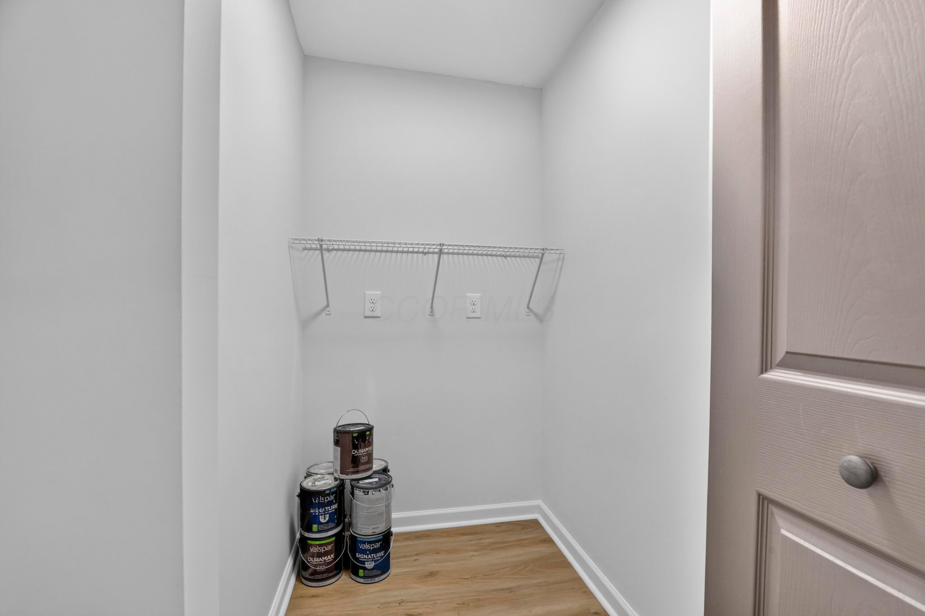 930 W Stephen Drive W Property Photo 24