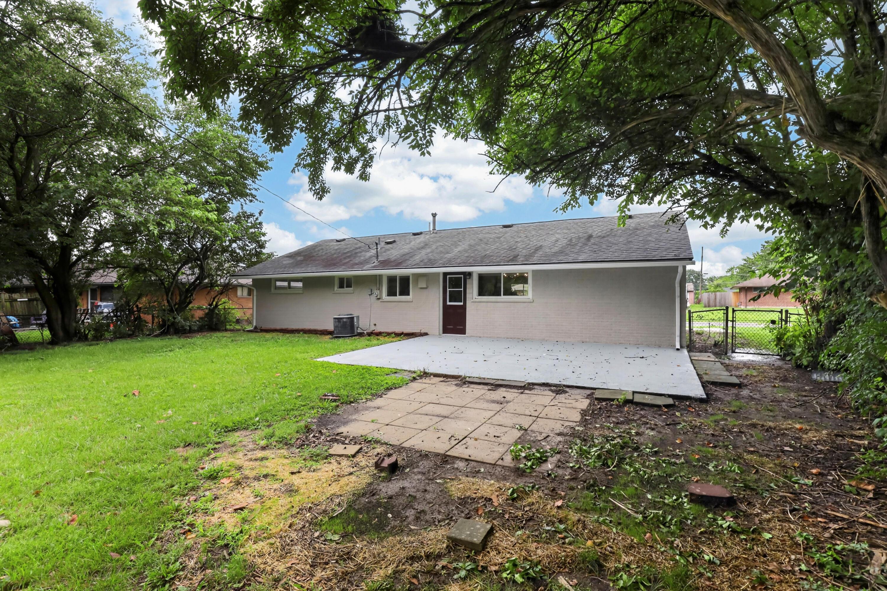 930 W Stephen Drive W Property Photo 51