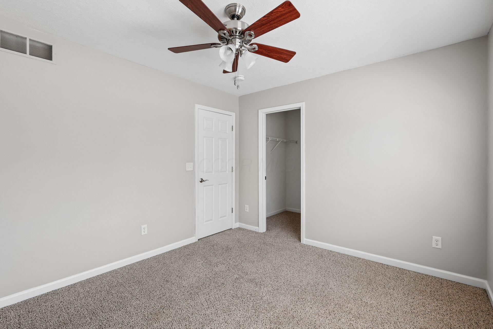 3234 Walkerview Drive Property Photo 39