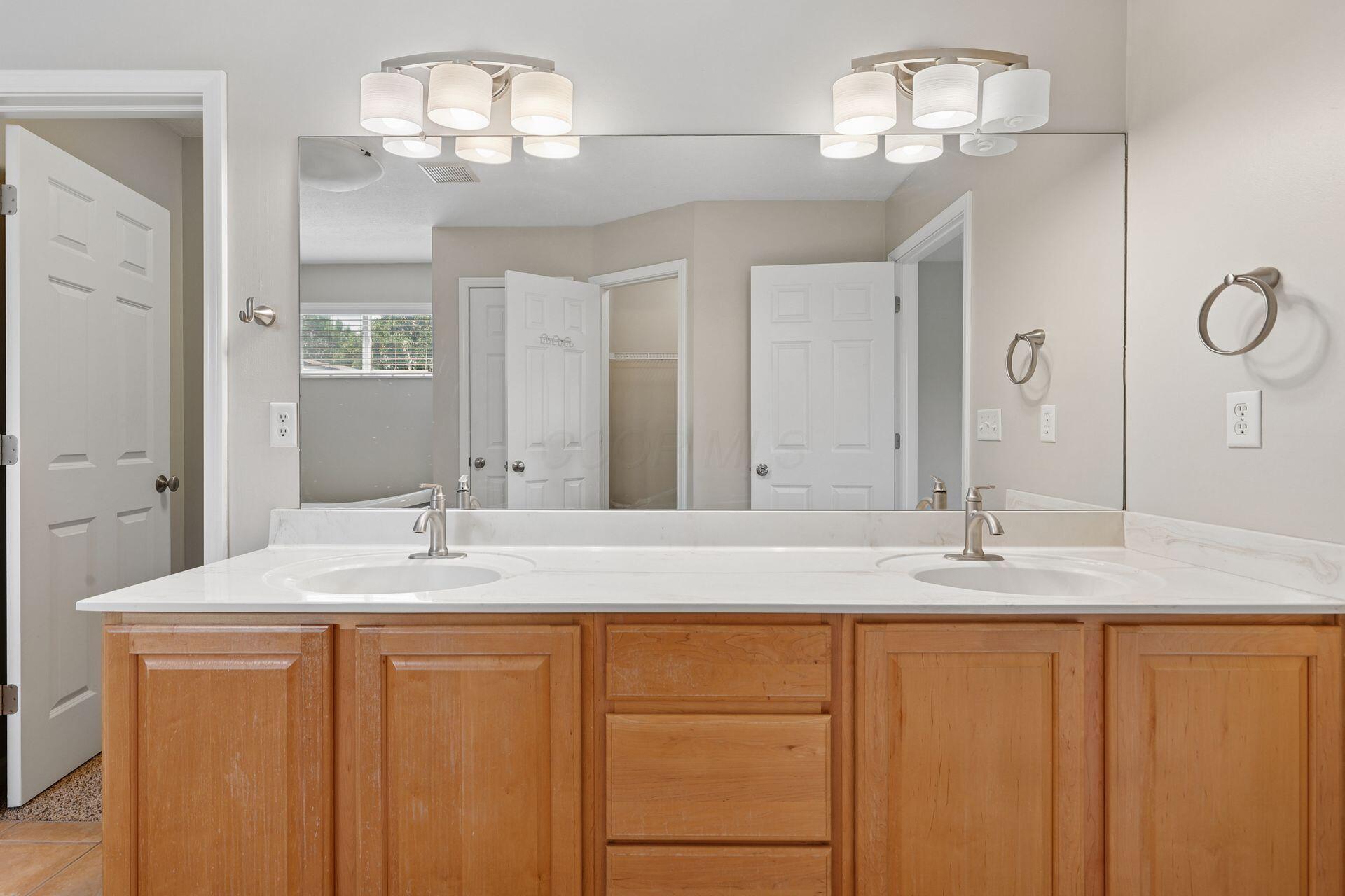 3234 Walkerview Drive Property Photo 46
