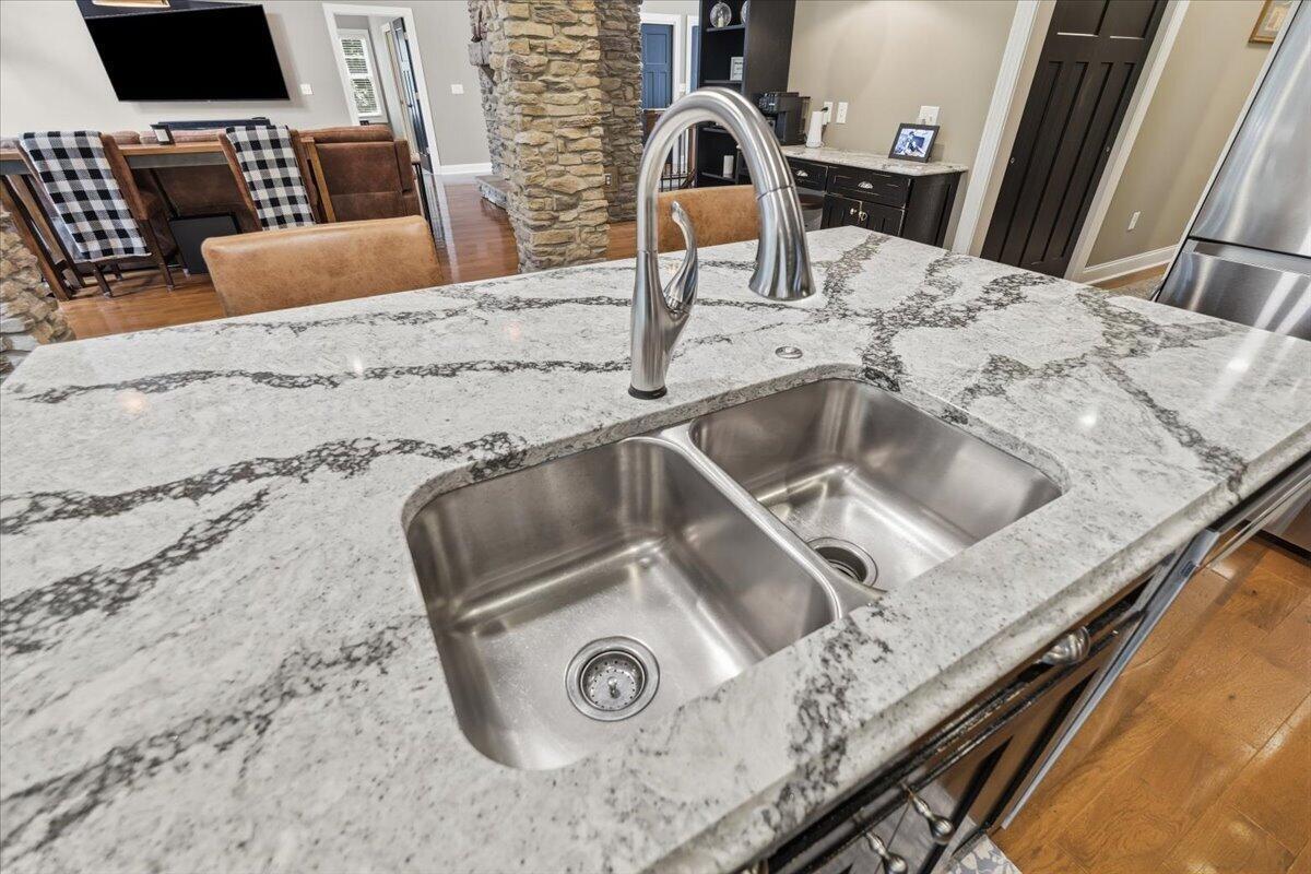 3315 Apple Valley Drive Property Photo 21