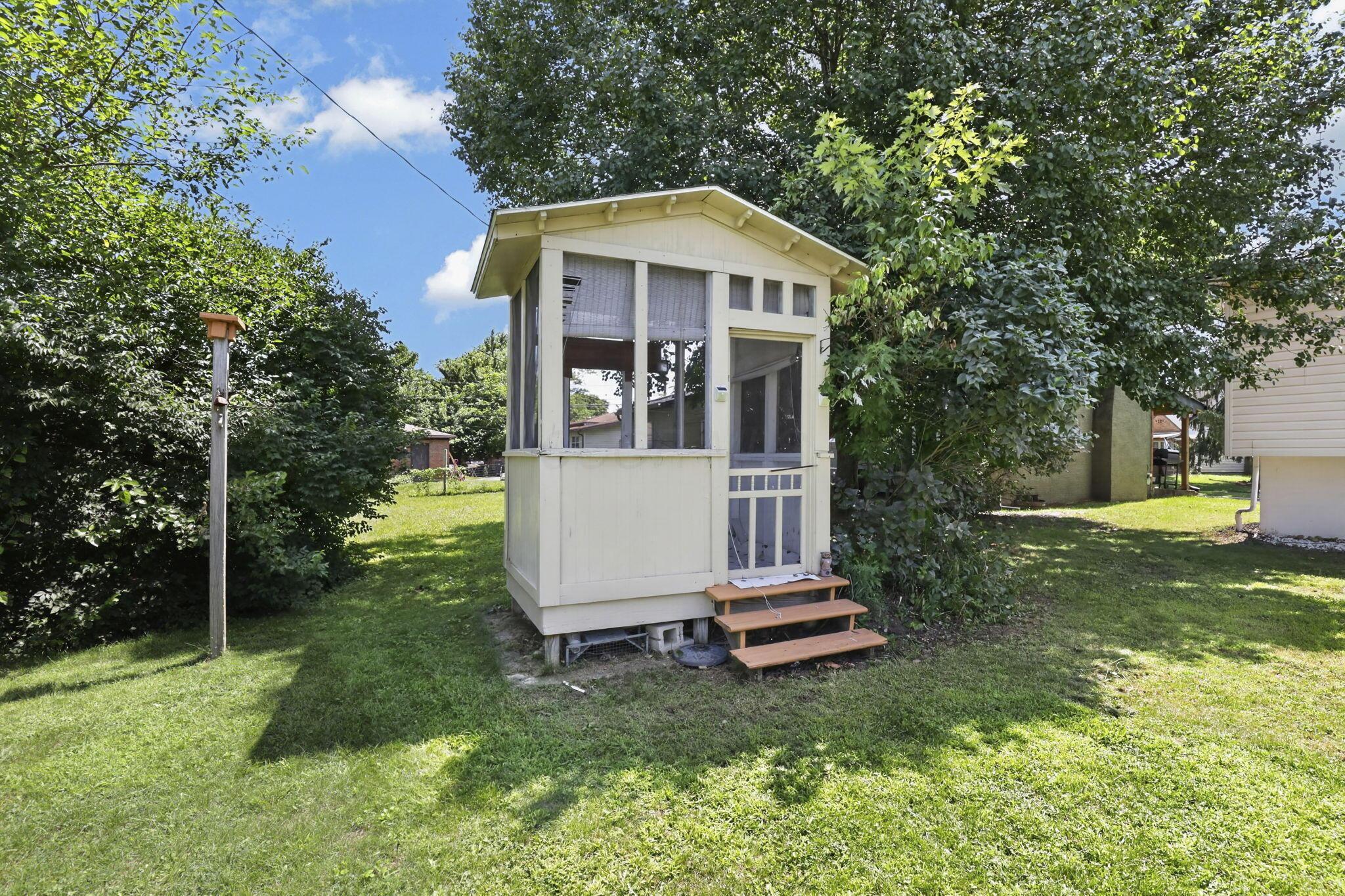 5100 Chipman Drive Property Photo 3