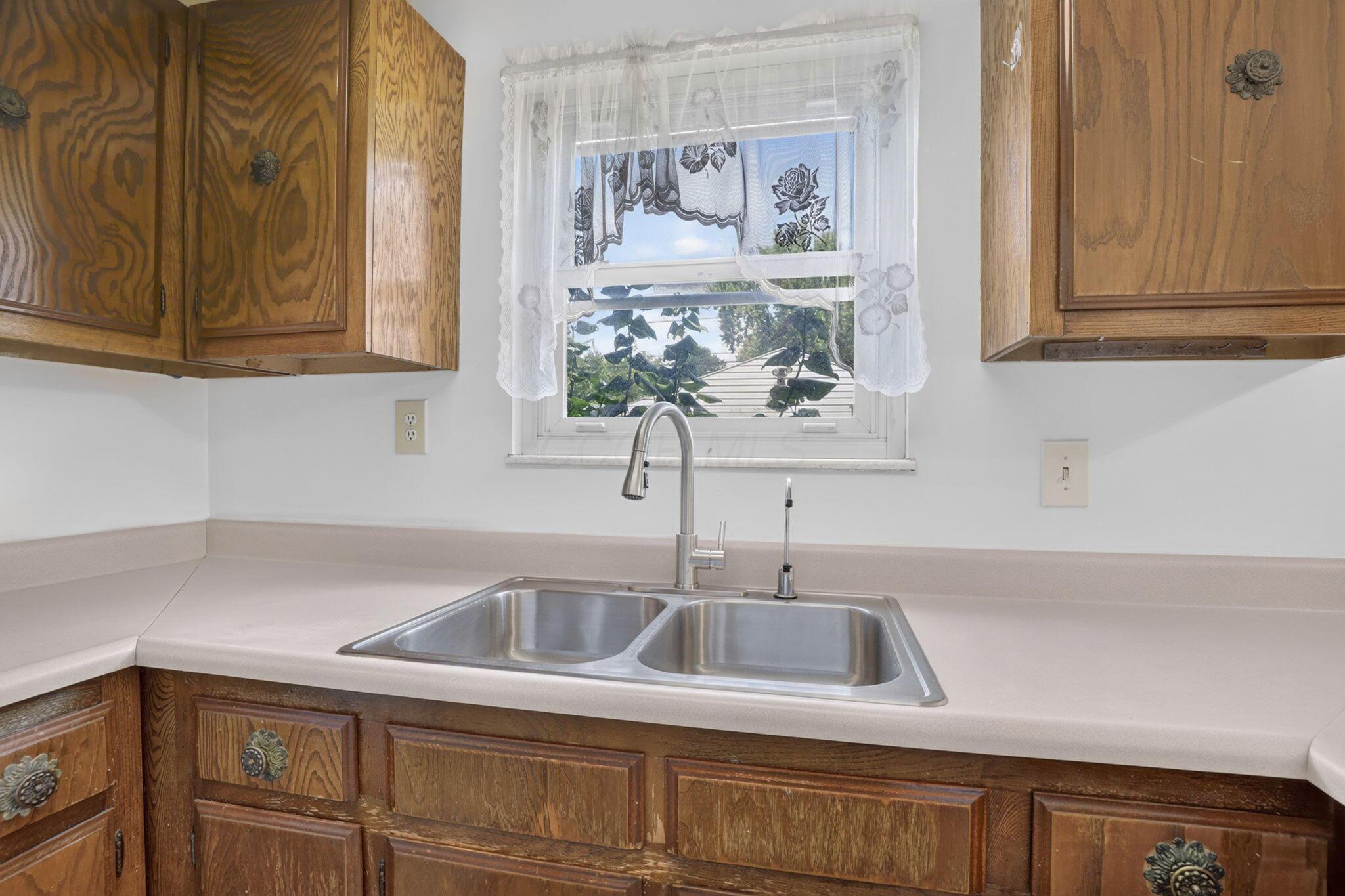 5100 Chipman Drive Property Photo 8