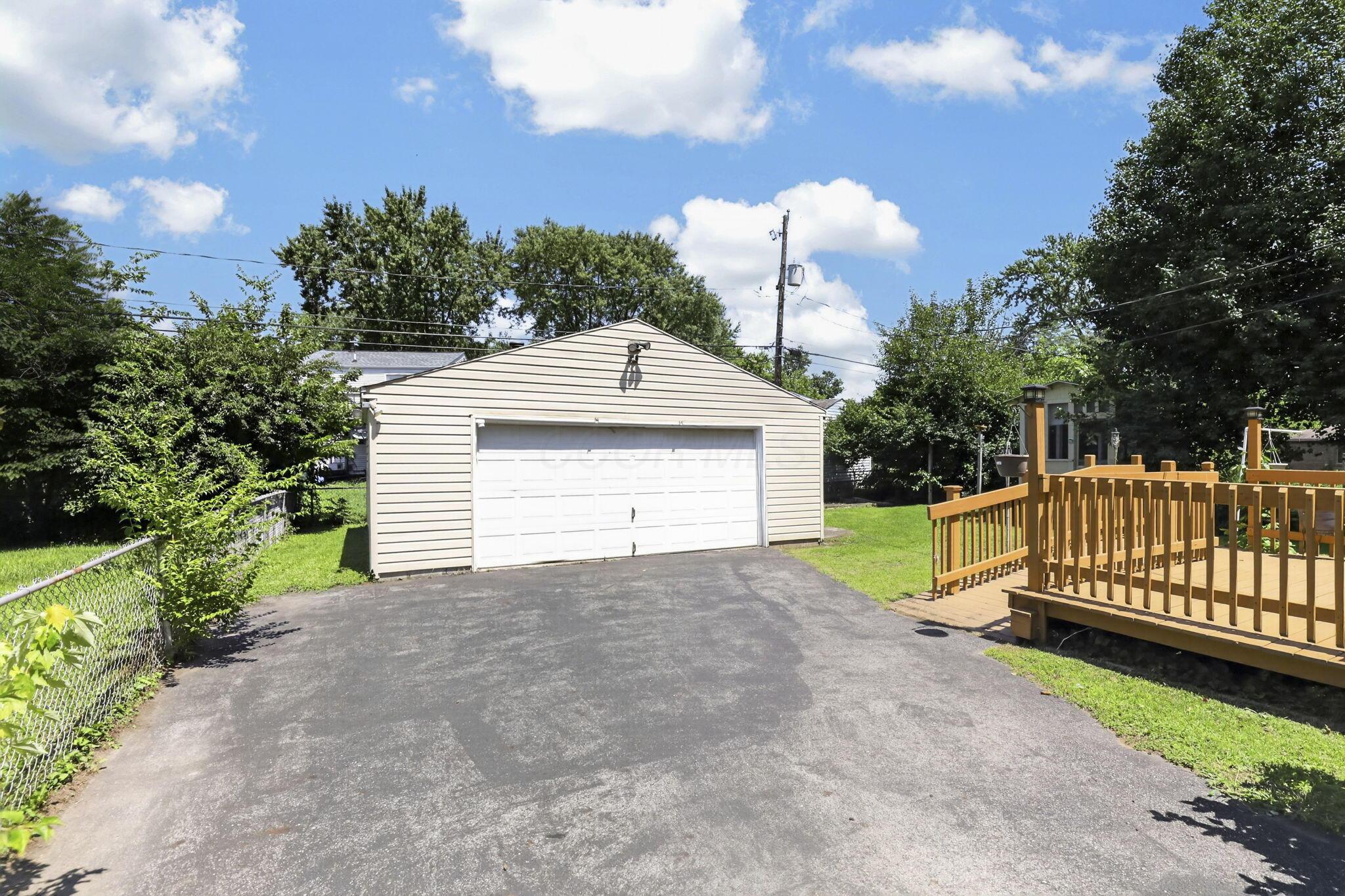 5100 Chipman Drive Property Photo 15